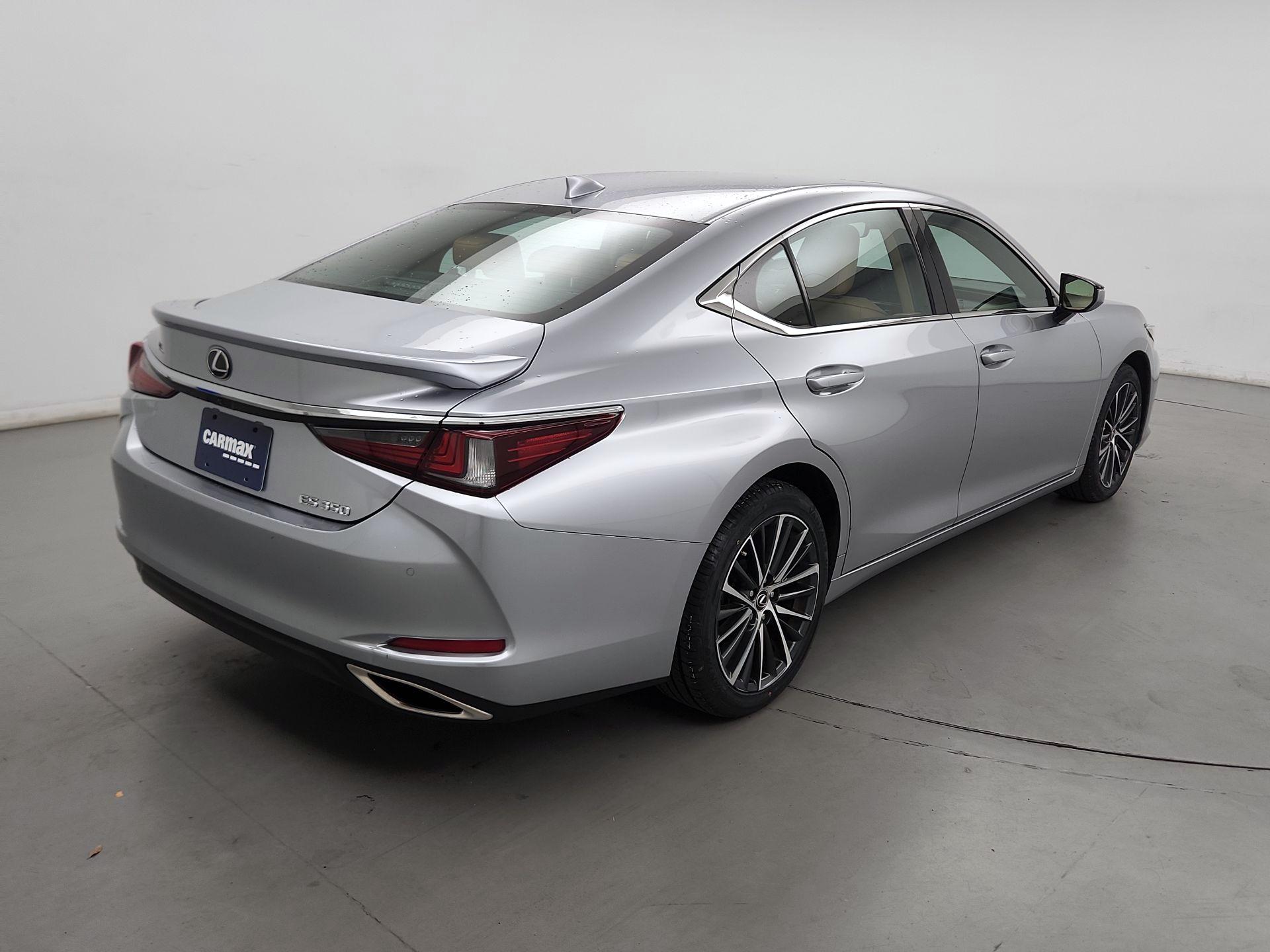 Thumbnail: 2022 Lexus ES - 5
