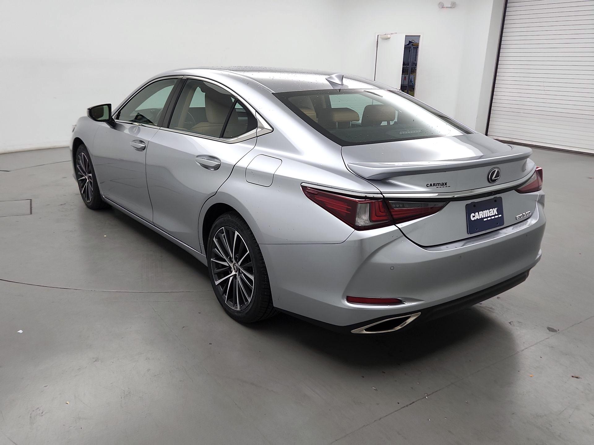 Thumbnail: 2022 Lexus ES - 7