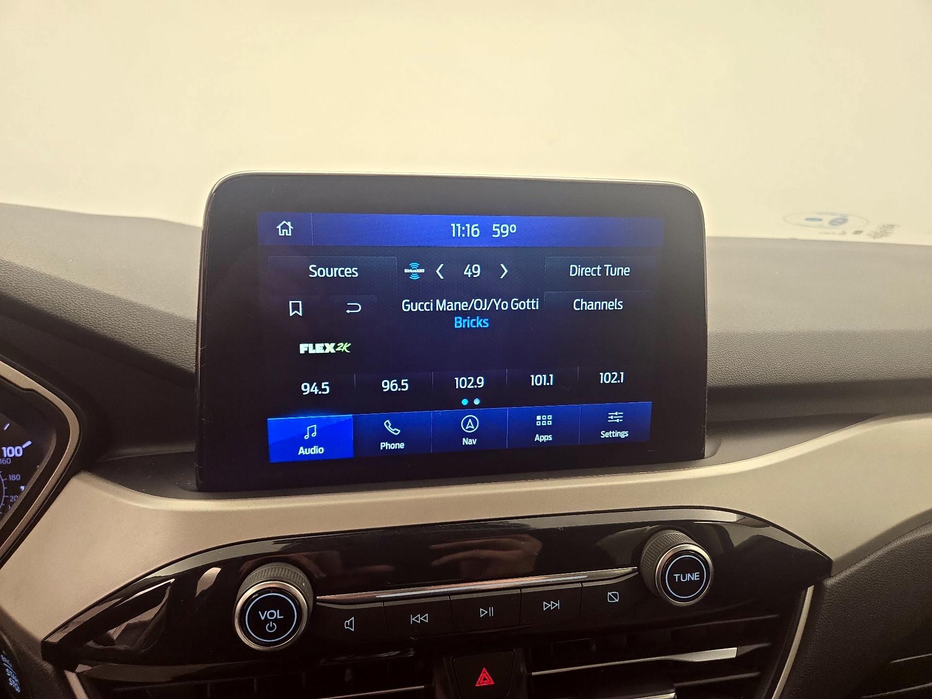 Thumbnail: 2020 Ford Escape - 16