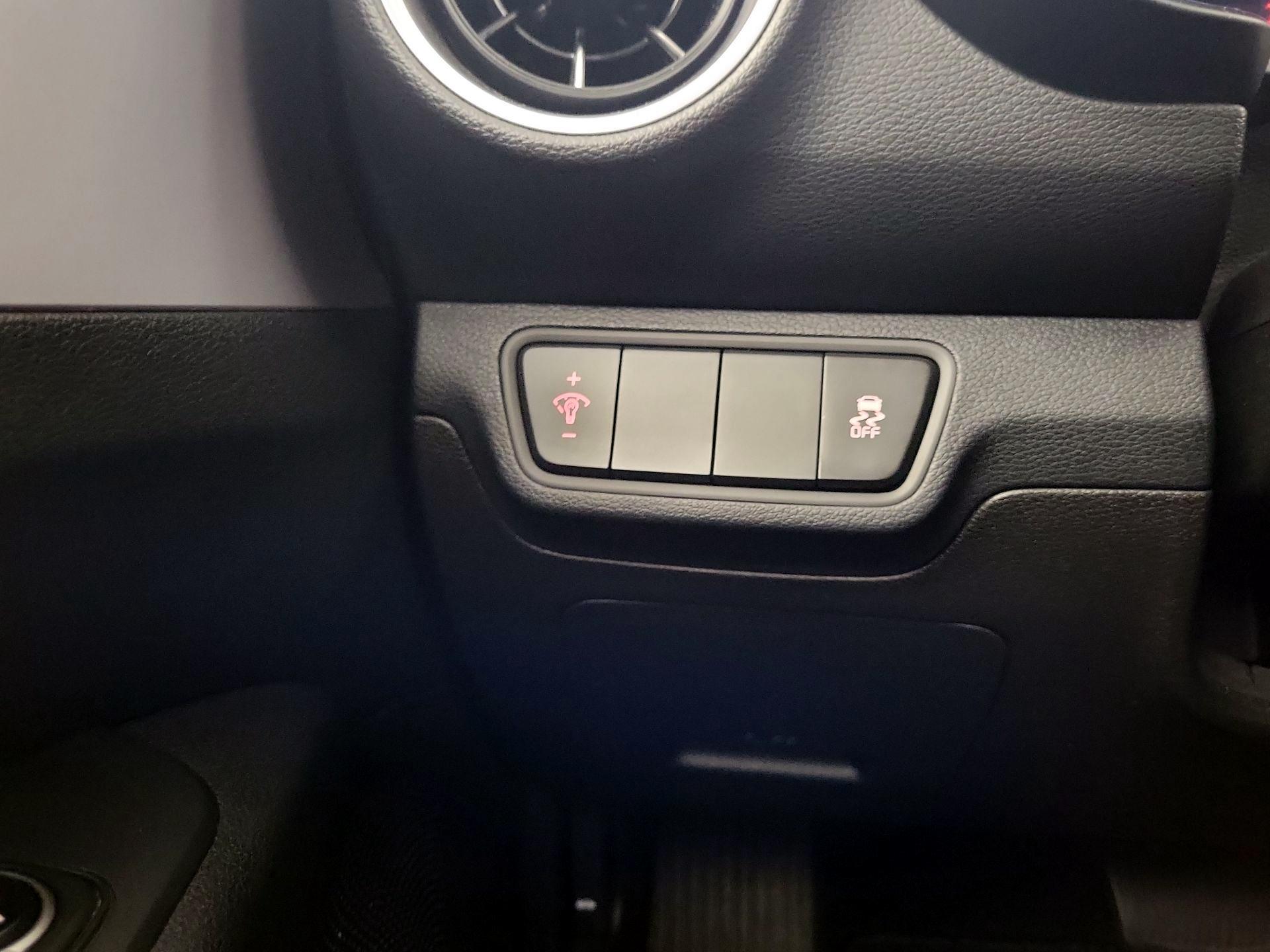 Thumbnail: 2022 Kia Forte - 11