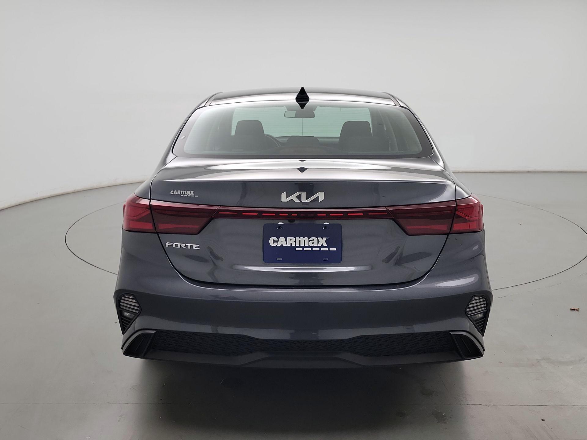 Thumbnail: 2022 Kia Forte - 6