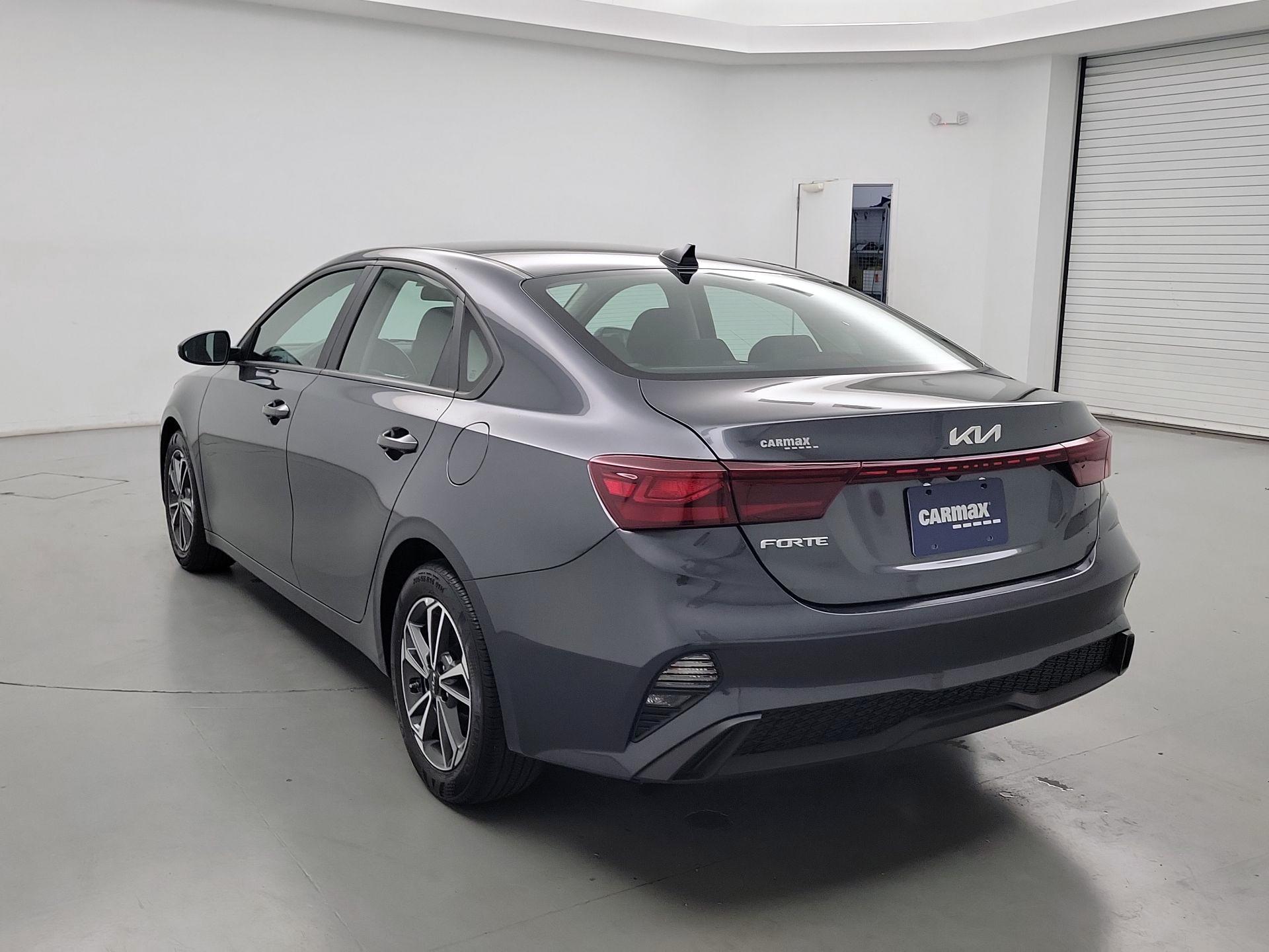 Thumbnail: 2022 Kia Forte - 7