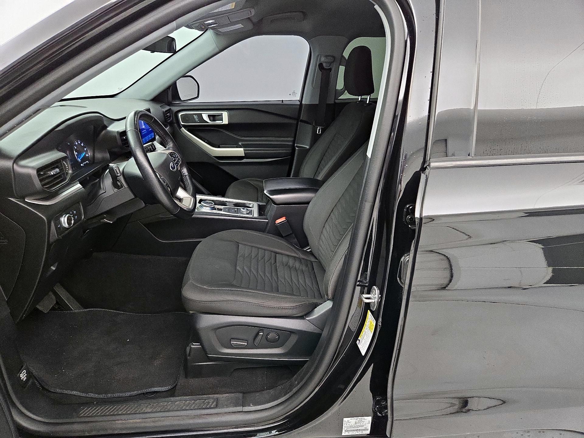 Thumbnail: 2021 Ford Explorer - 11