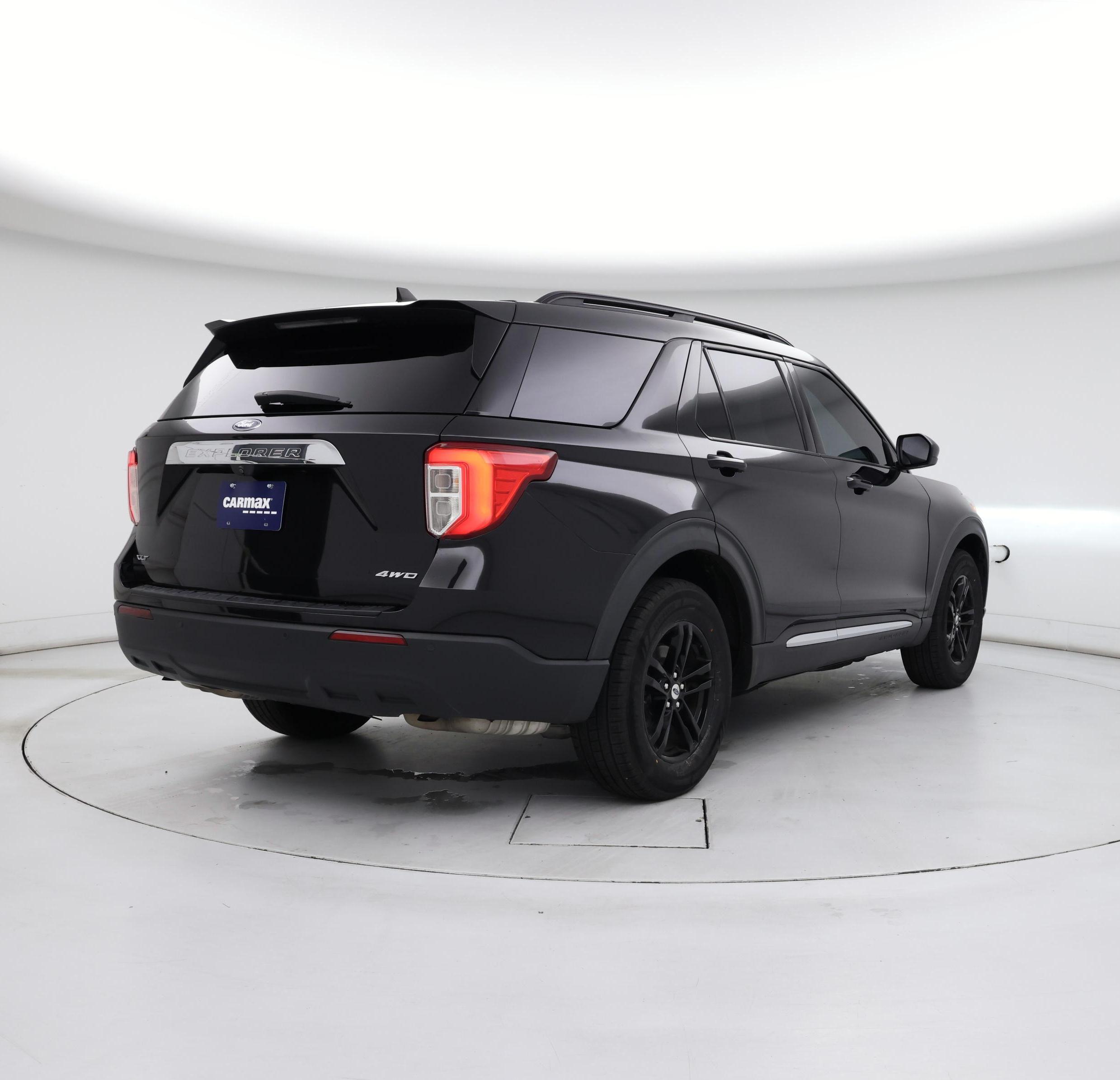 Thumbnail: 2021 Ford Explorer - 8