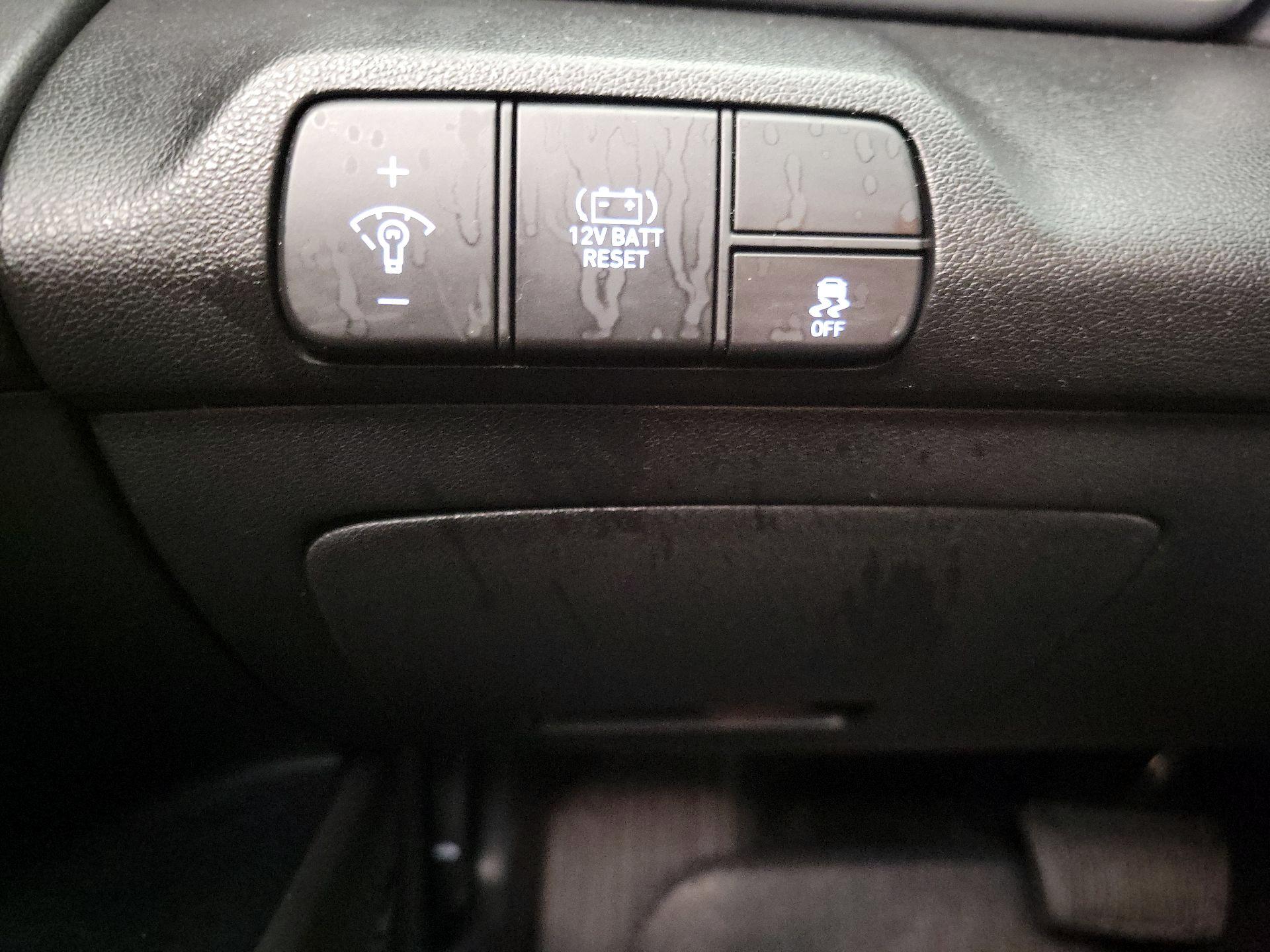 Thumbnail: 2024 Hyundai Elantra - 13