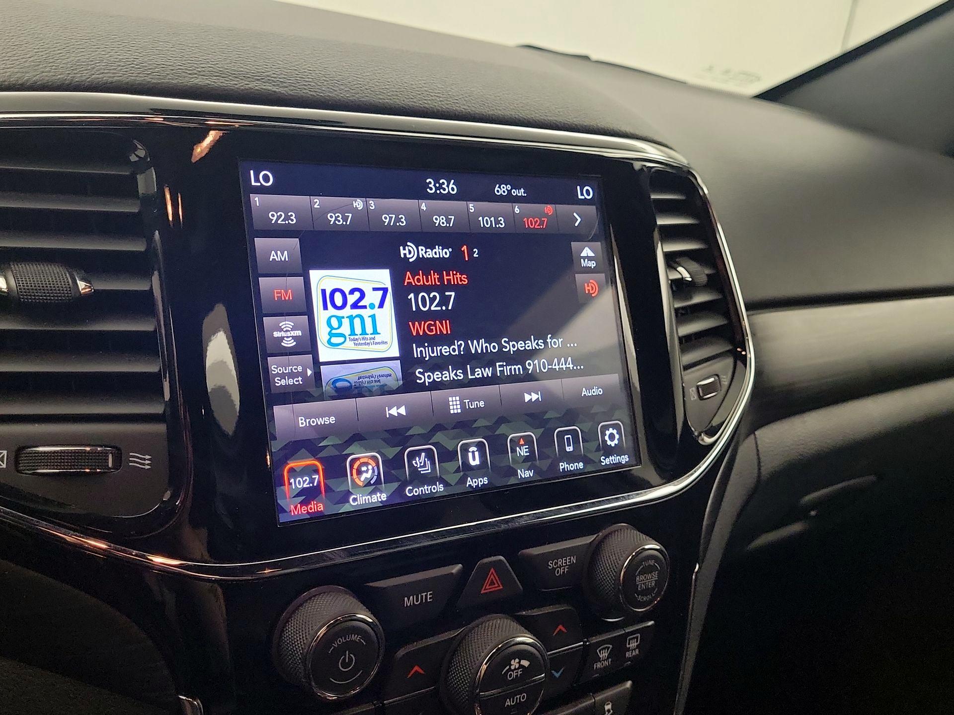 Thumbnail: 2020 Jeep Grand Cherokee - 14