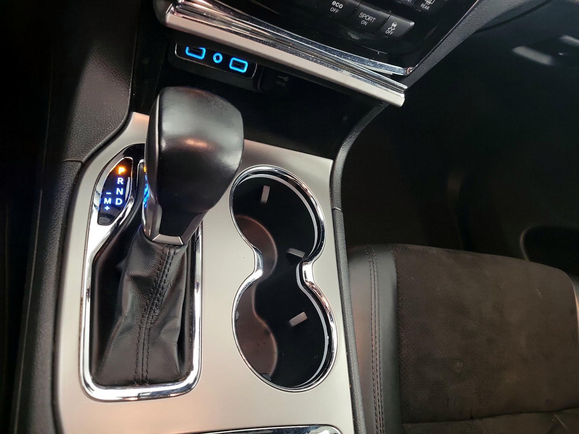 Thumbnail: 2020 Jeep Grand Cherokee - 16