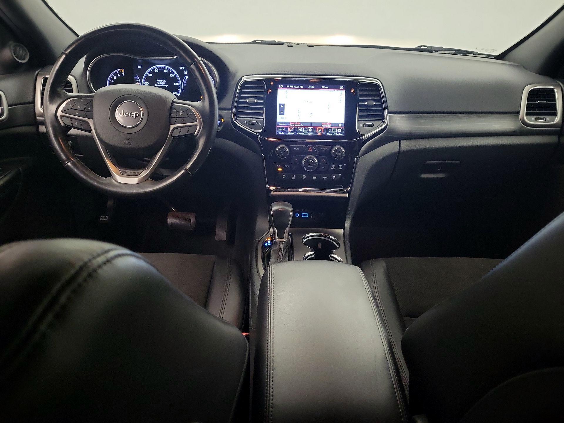 Thumbnail: 2020 Jeep Grand Cherokee - 8