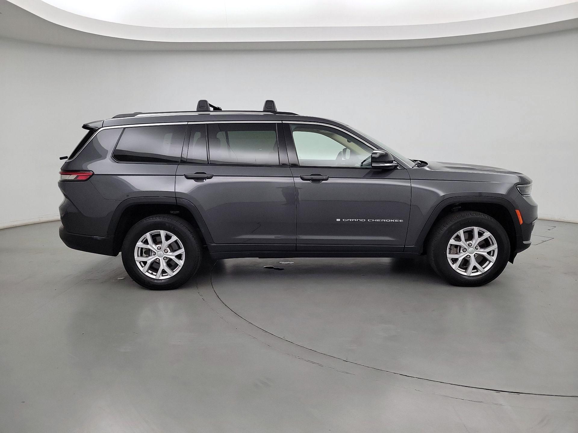 Thumbnail: 2022 Jeep Grand Cherokee L - 4