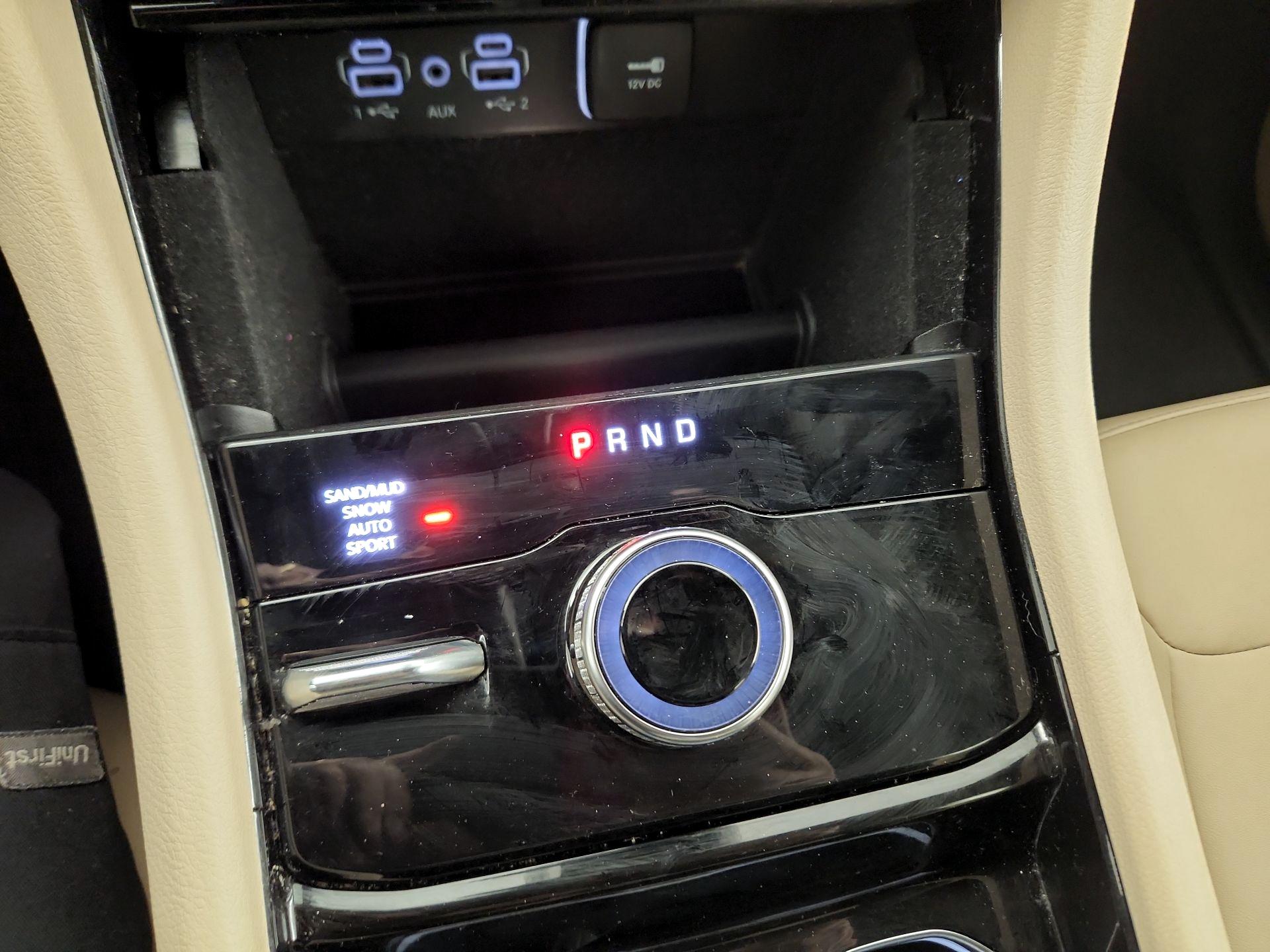 Thumbnail: 2023 Jeep Grand Cherokee - 16