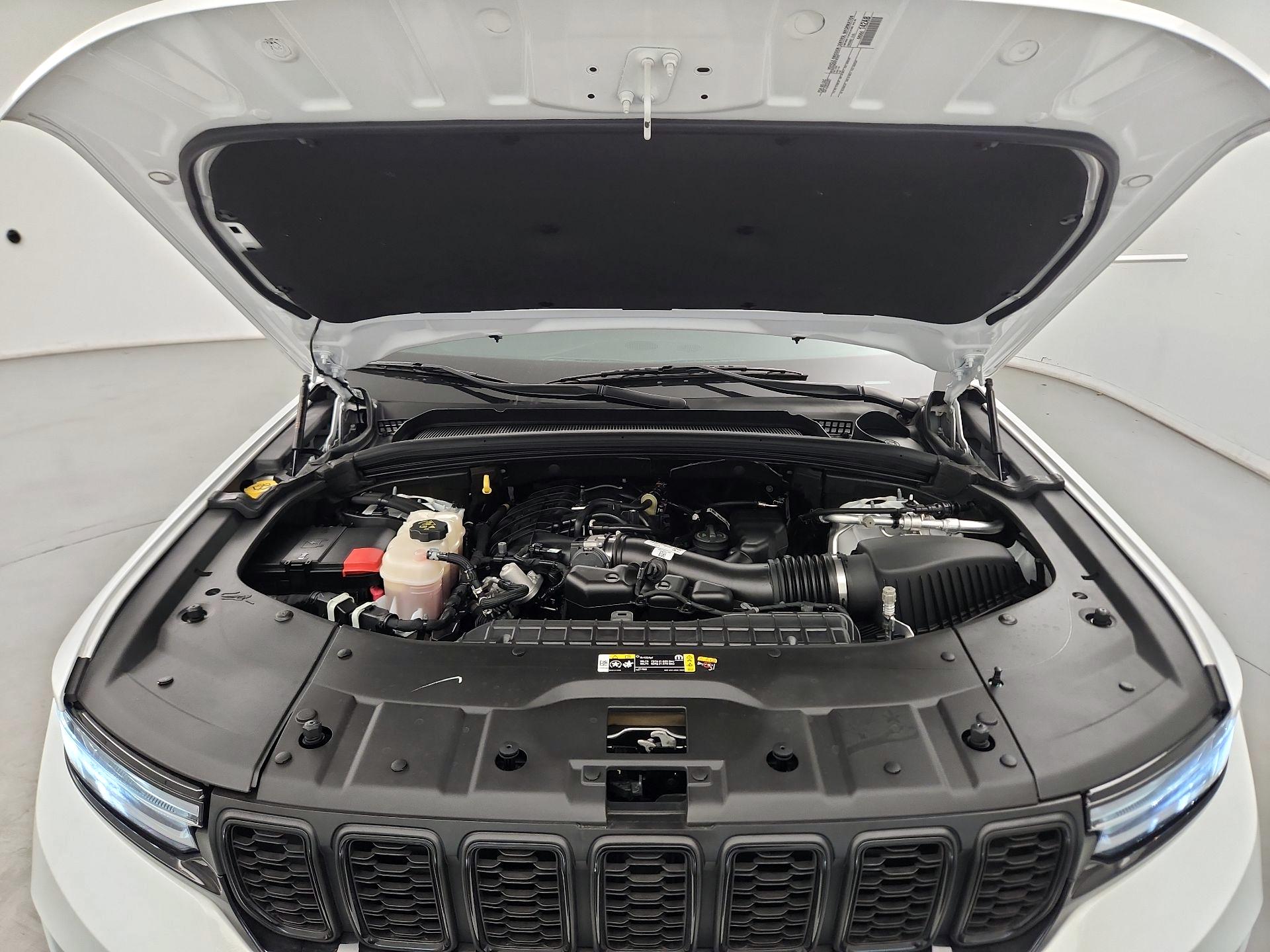 Thumbnail: 2023 Jeep Grand Cherokee - 20