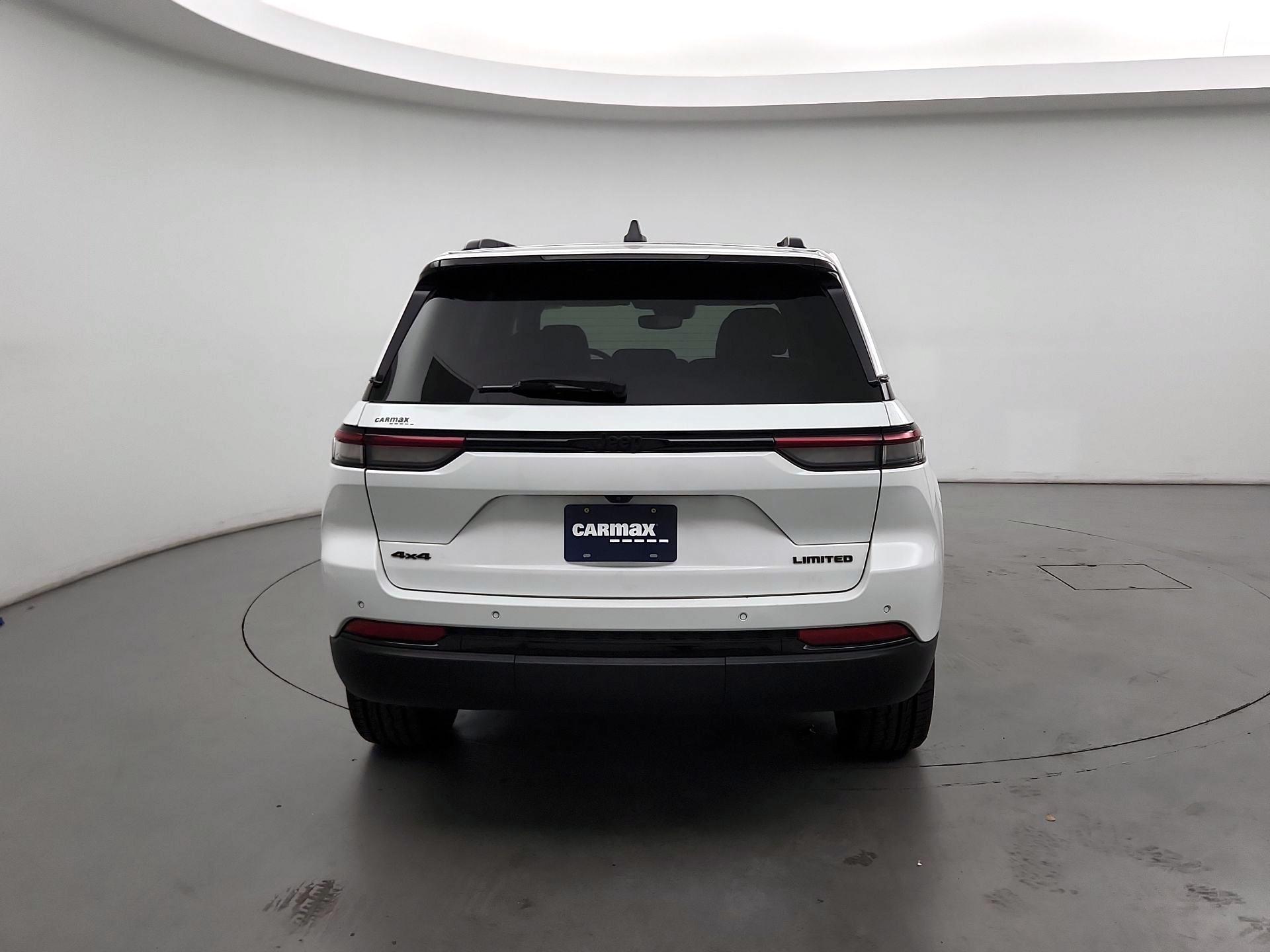 Thumbnail: 2023 Jeep Grand Cherokee - 6