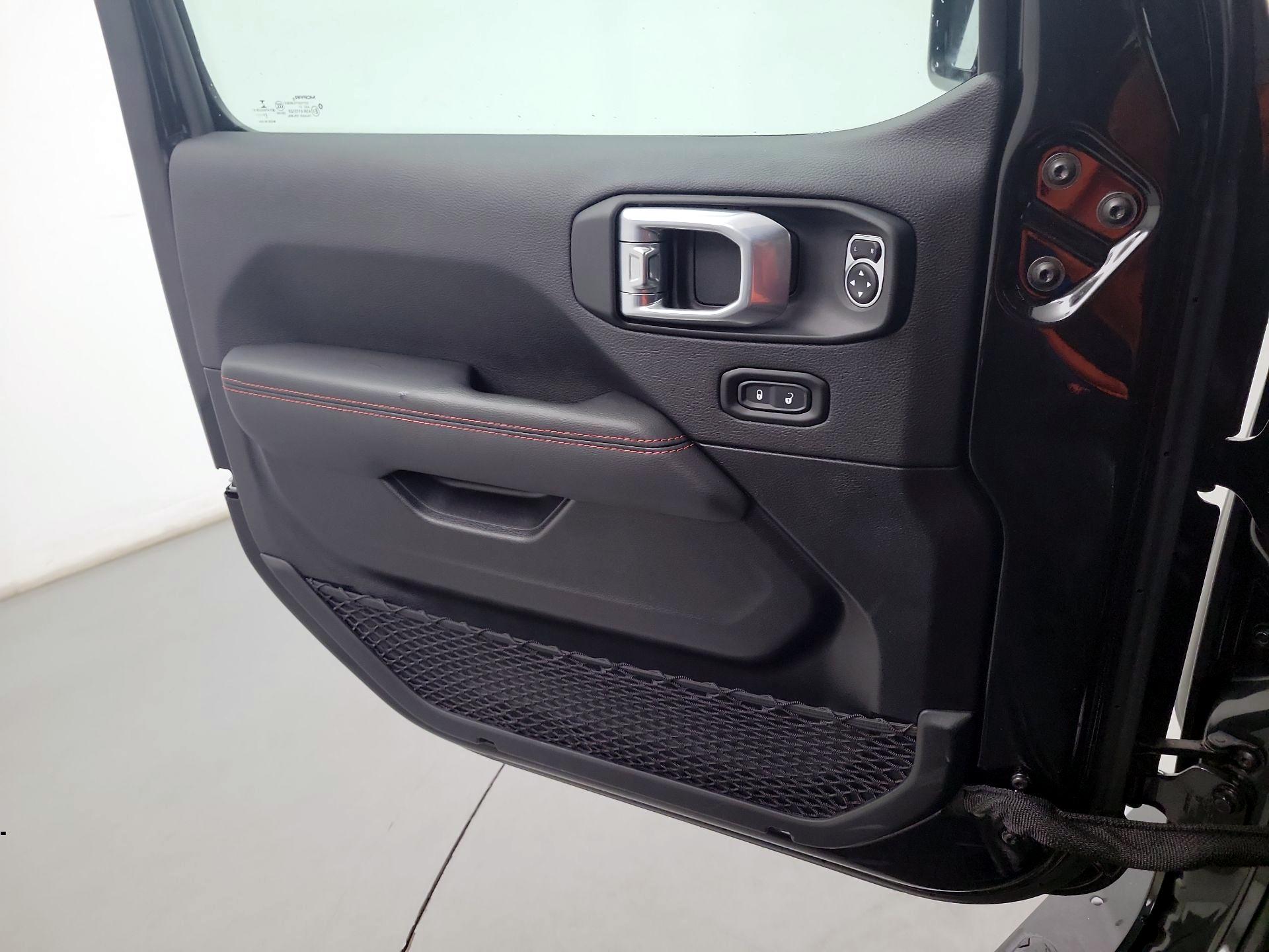 Thumbnail: 2021 Jeep Gladiator - 10