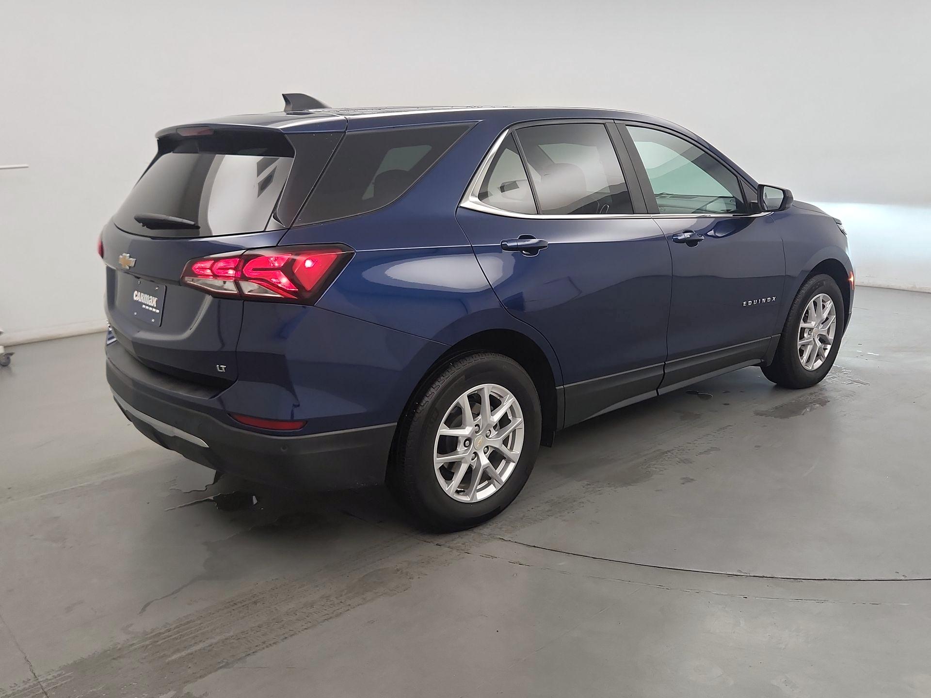 Thumbnail: 2022 Chevrolet Equinox - 5