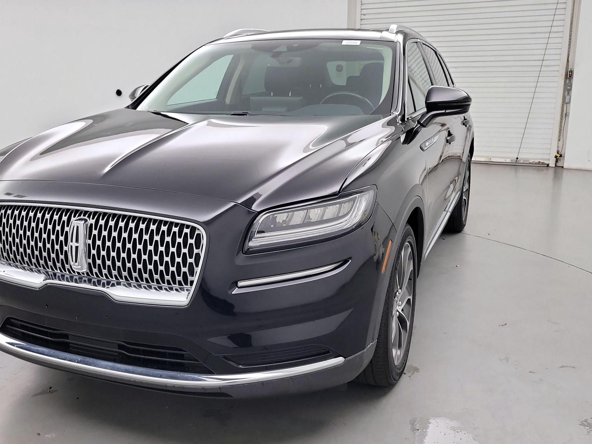 Thumbnail: 2022 Lincoln Nautilus - 3