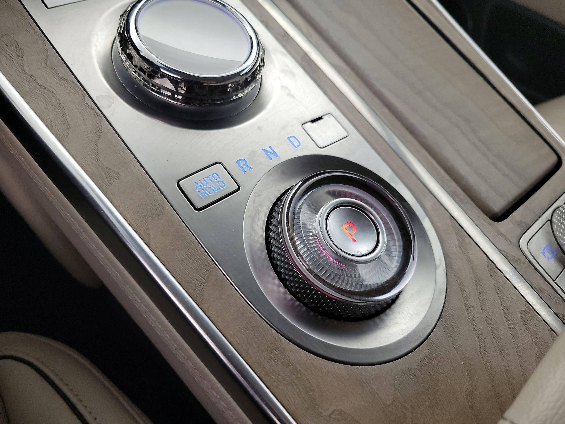 Thumbnail: 2023 Genesis GV80 - 18