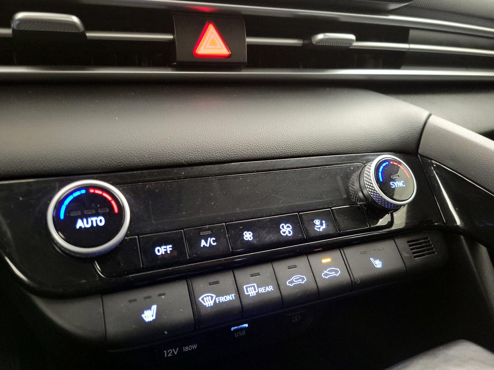 Thumbnail: 2022 Hyundai Elantra - 16