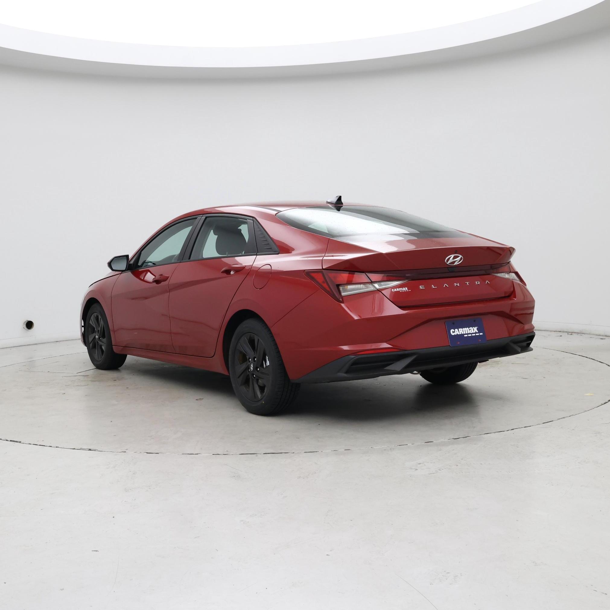 Thumbnail: 2022 Hyundai Elantra - 2