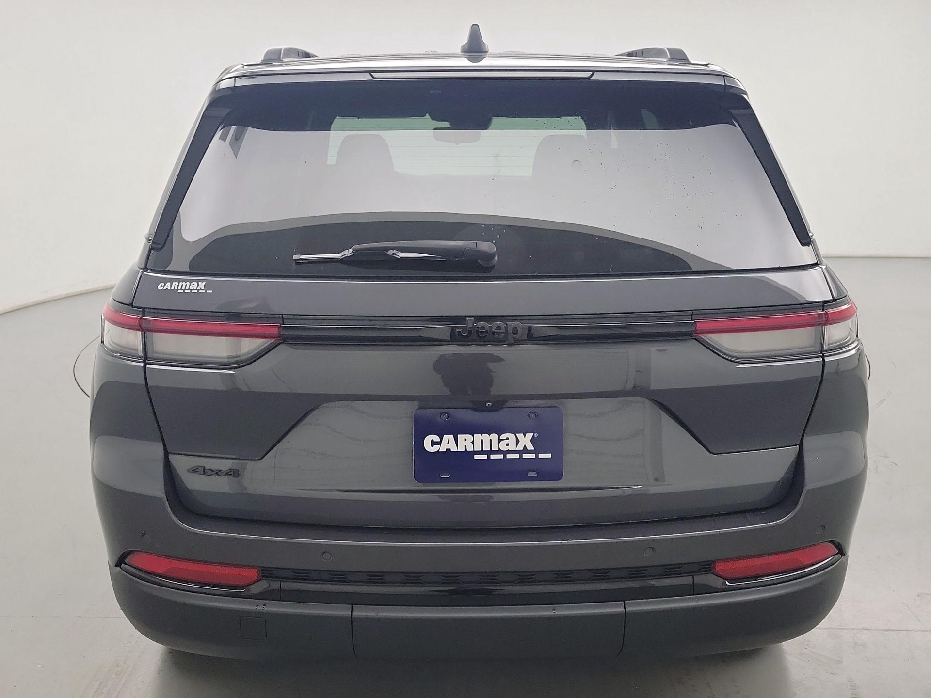 Thumbnail: 2022 Jeep Grand Cherokee - 6