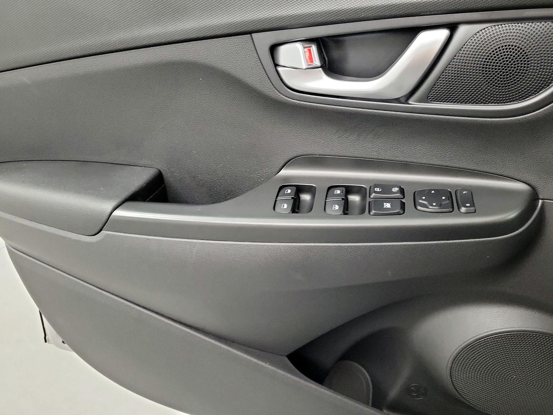 Thumbnail: 2023 Hyundai Kona - 10