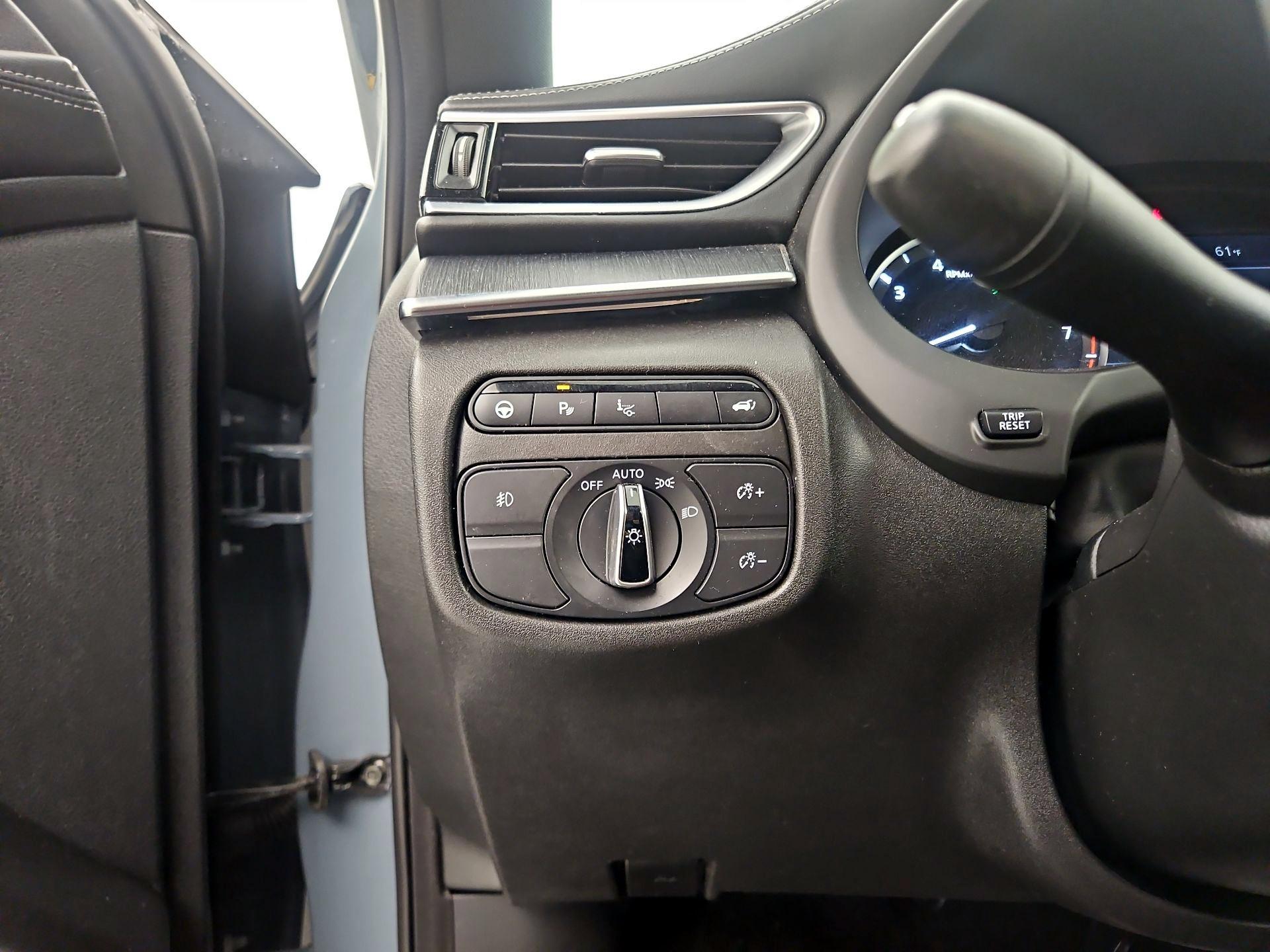 Thumbnail: 2023 INFINITI QX55 - 13