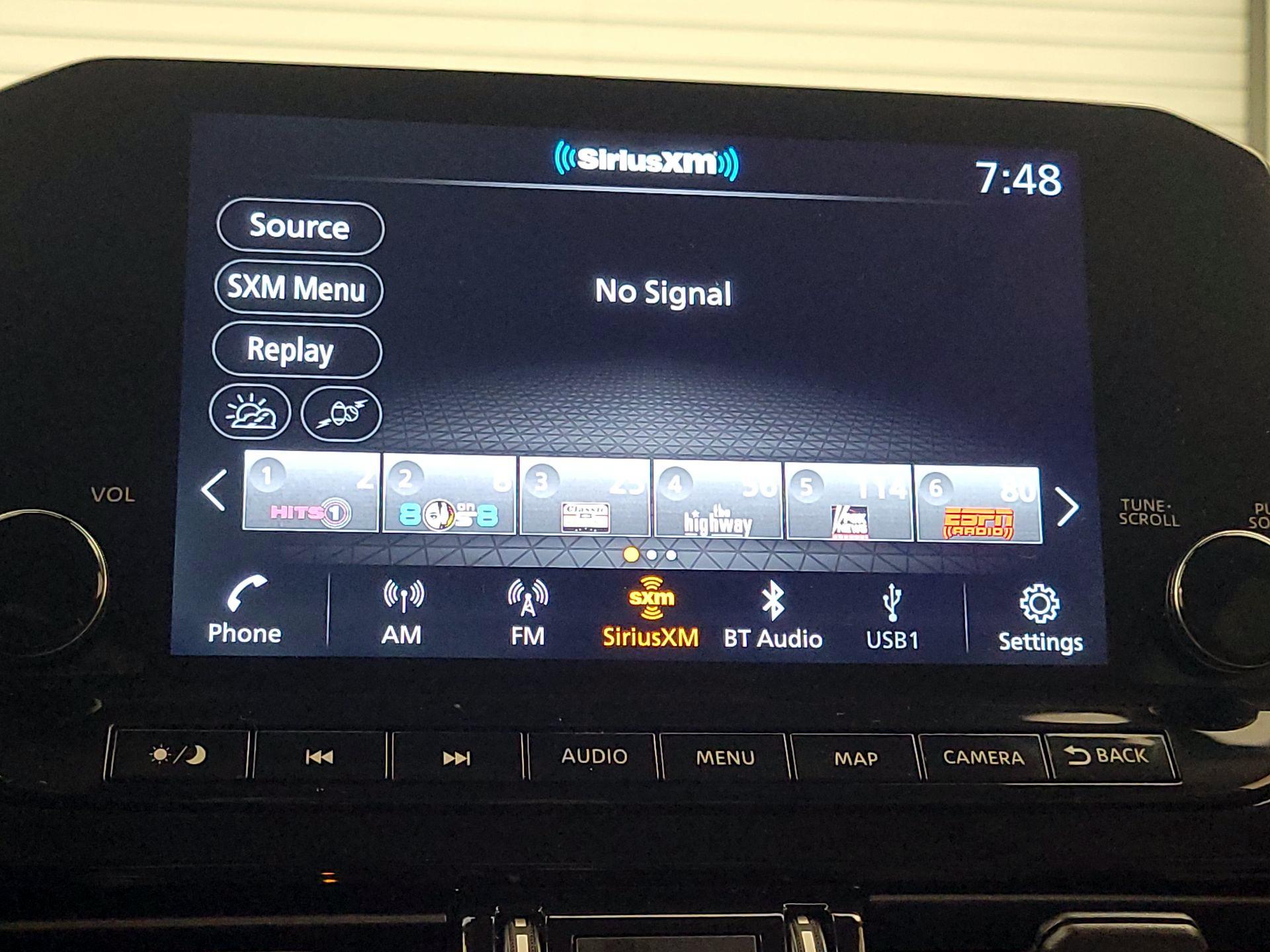 Thumbnail: 2022 Nissan Pathfinder - 16