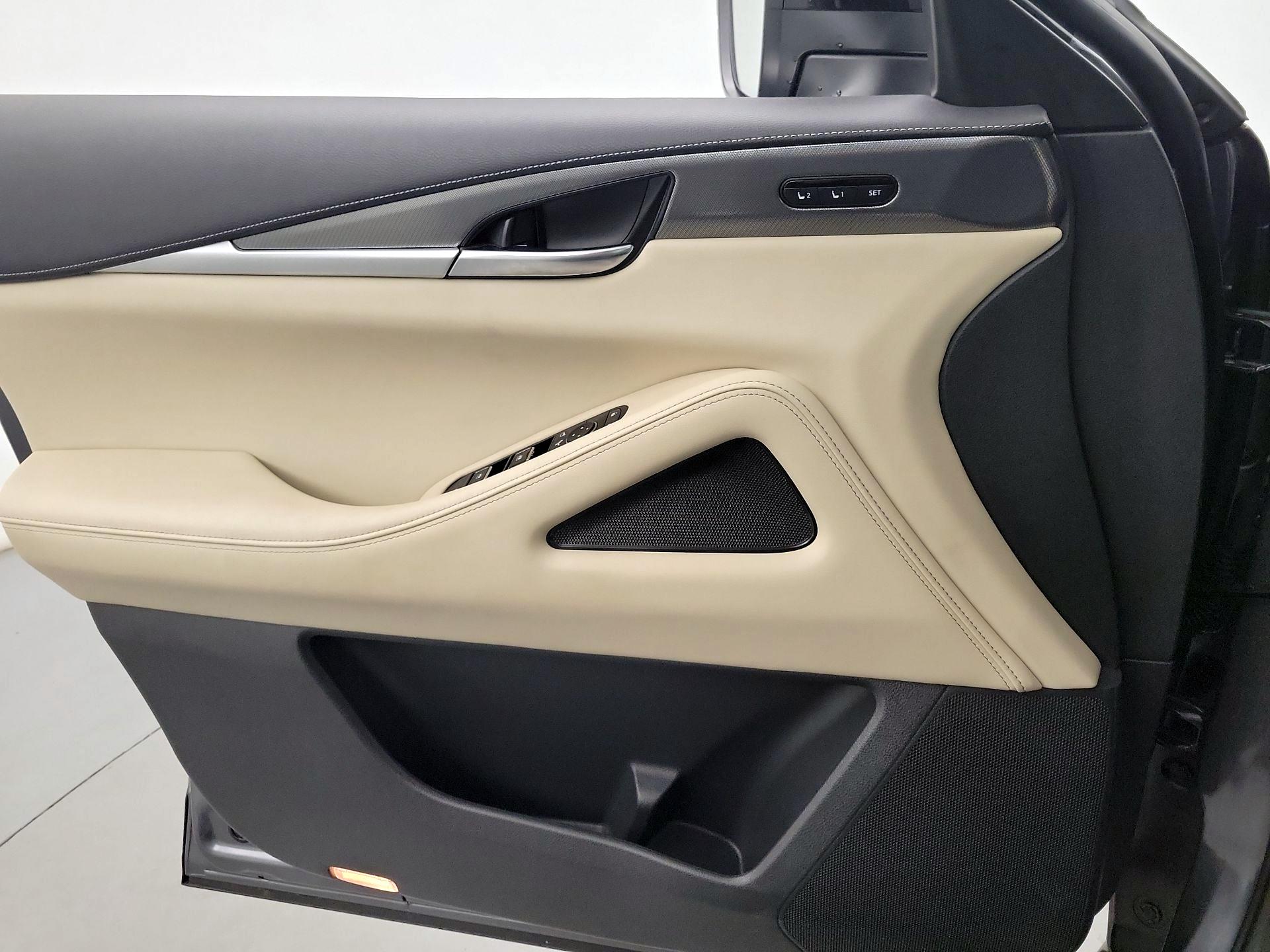 Thumbnail: 2023 INFINITI QX60 - 10