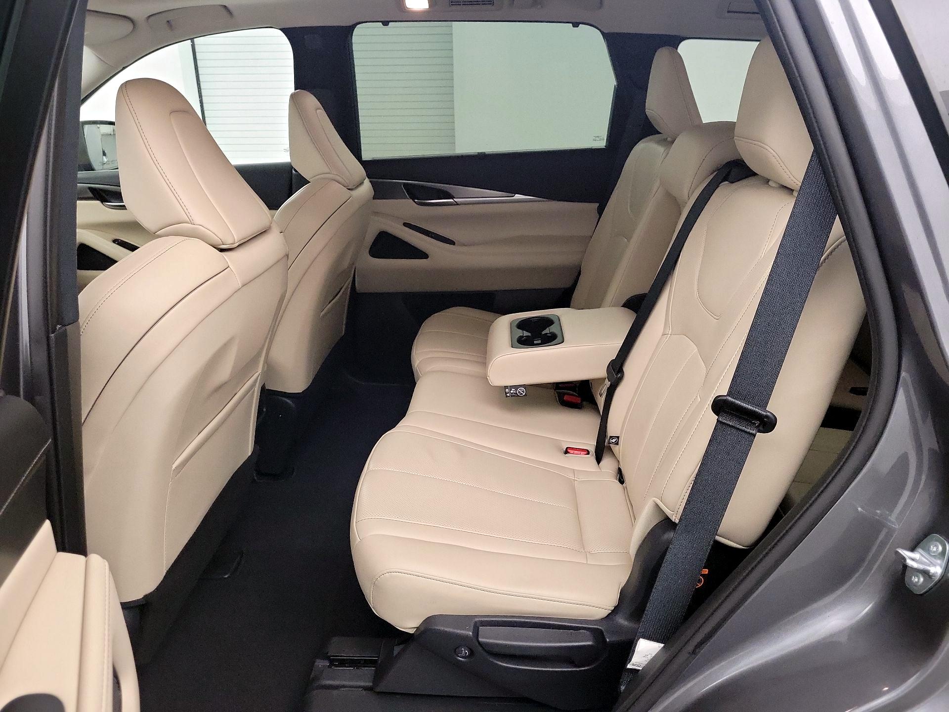 Thumbnail: 2023 INFINITI QX60 - 18