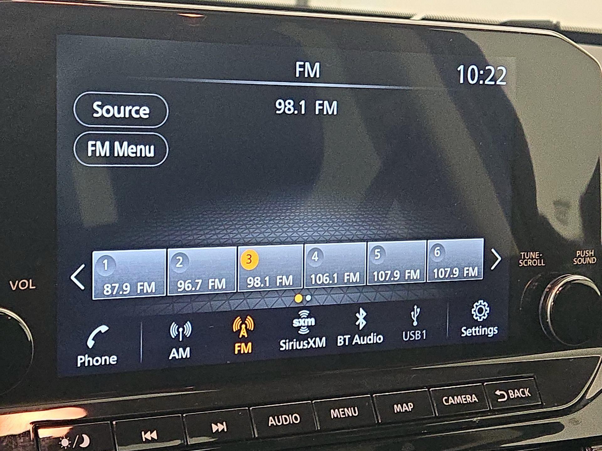 Thumbnail: 2023 Nissan Pathfinder - 16