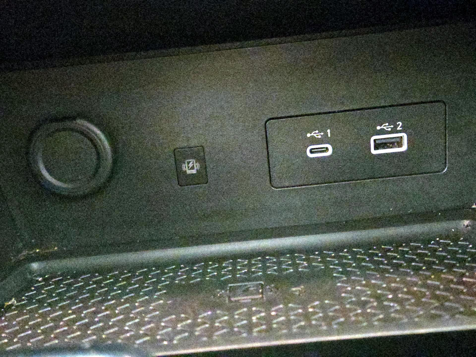 Thumbnail: 2023 Nissan Pathfinder - 19