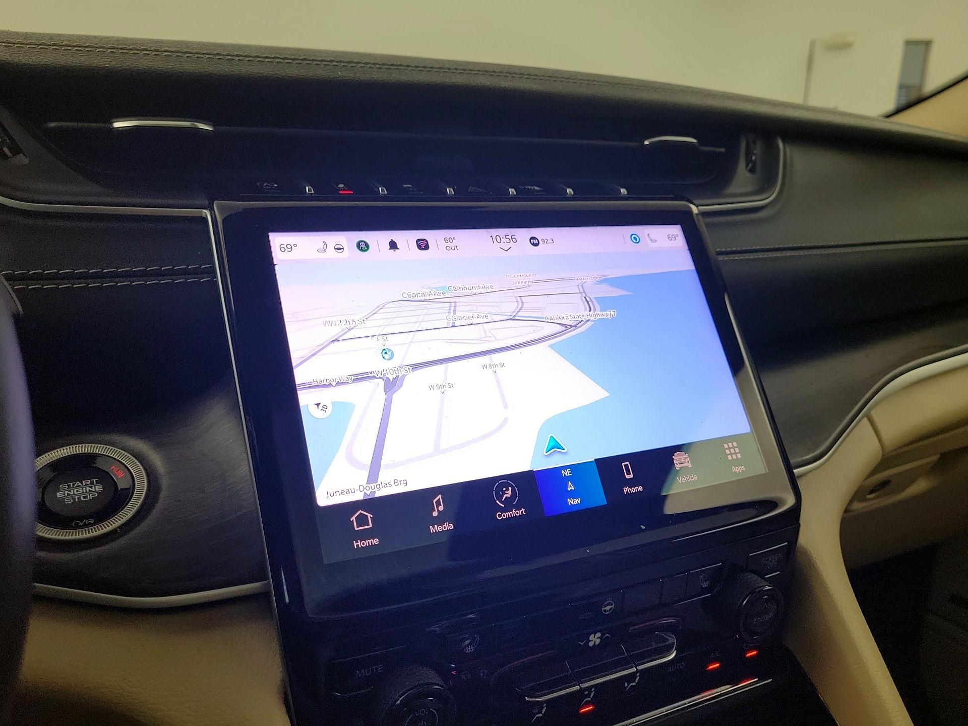 Thumbnail: 2022 Jeep Grand Cherokee L - 12