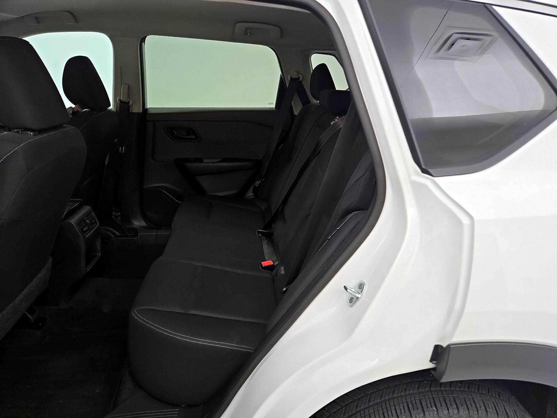 Thumbnail: 2023 Nissan Rogue - 19