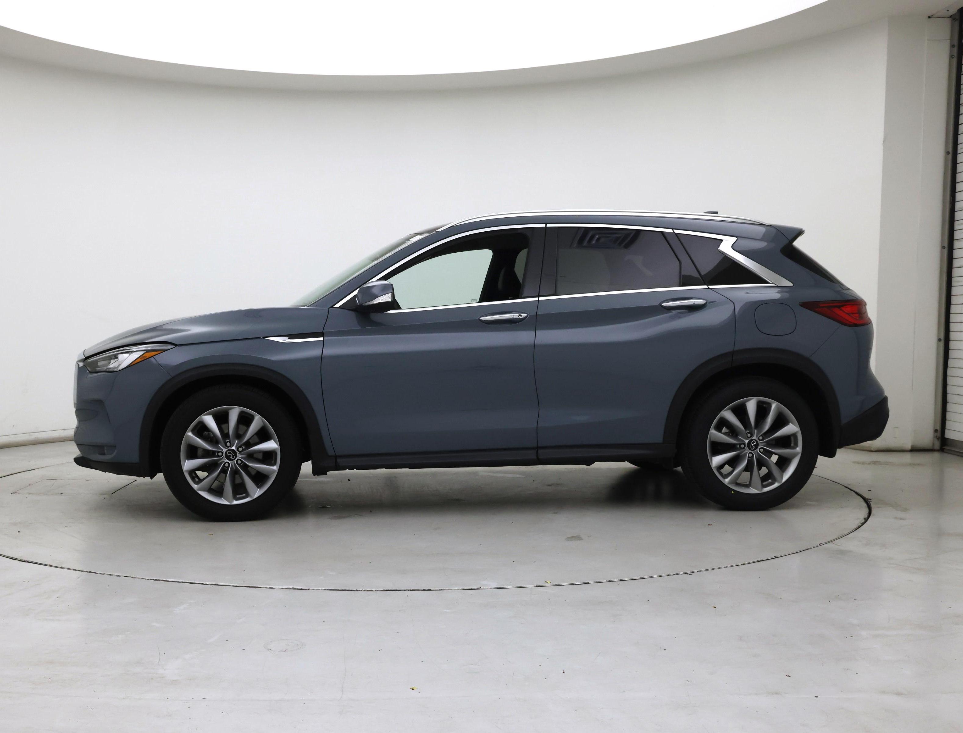 Thumbnail: 2022 INFINITI QX50 - 3