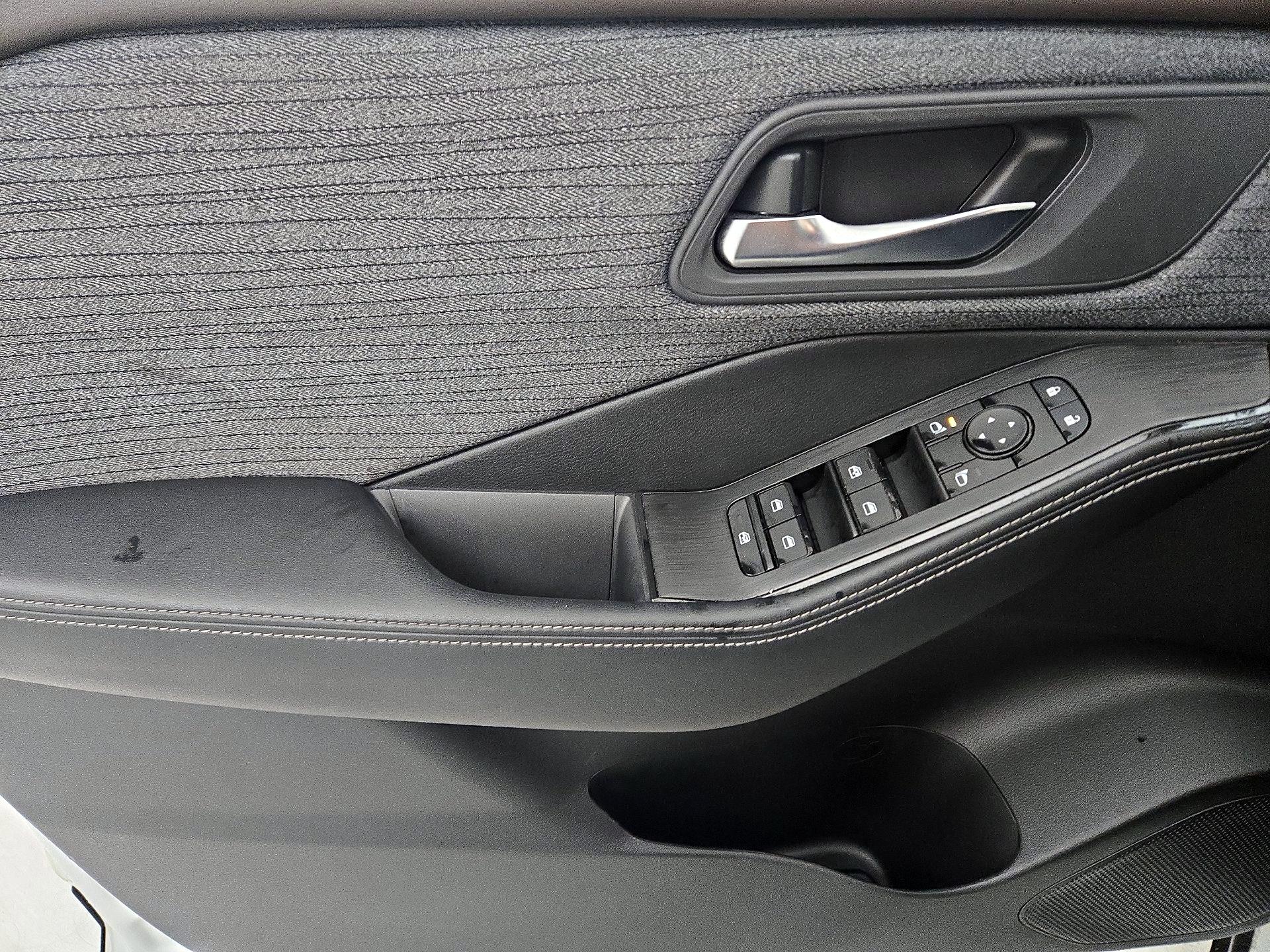 Thumbnail: 2023 Nissan Rogue - 12