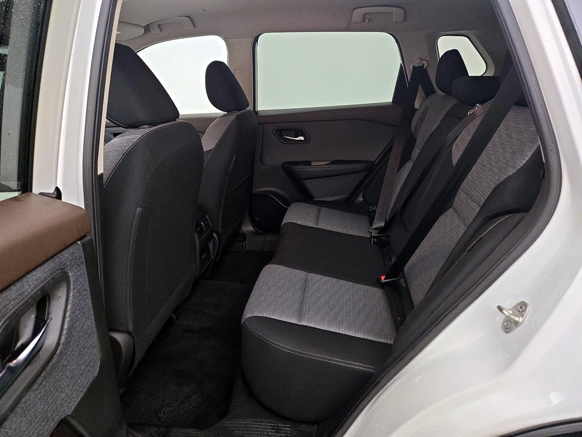 Thumbnail: 2023 Nissan Rogue - 19