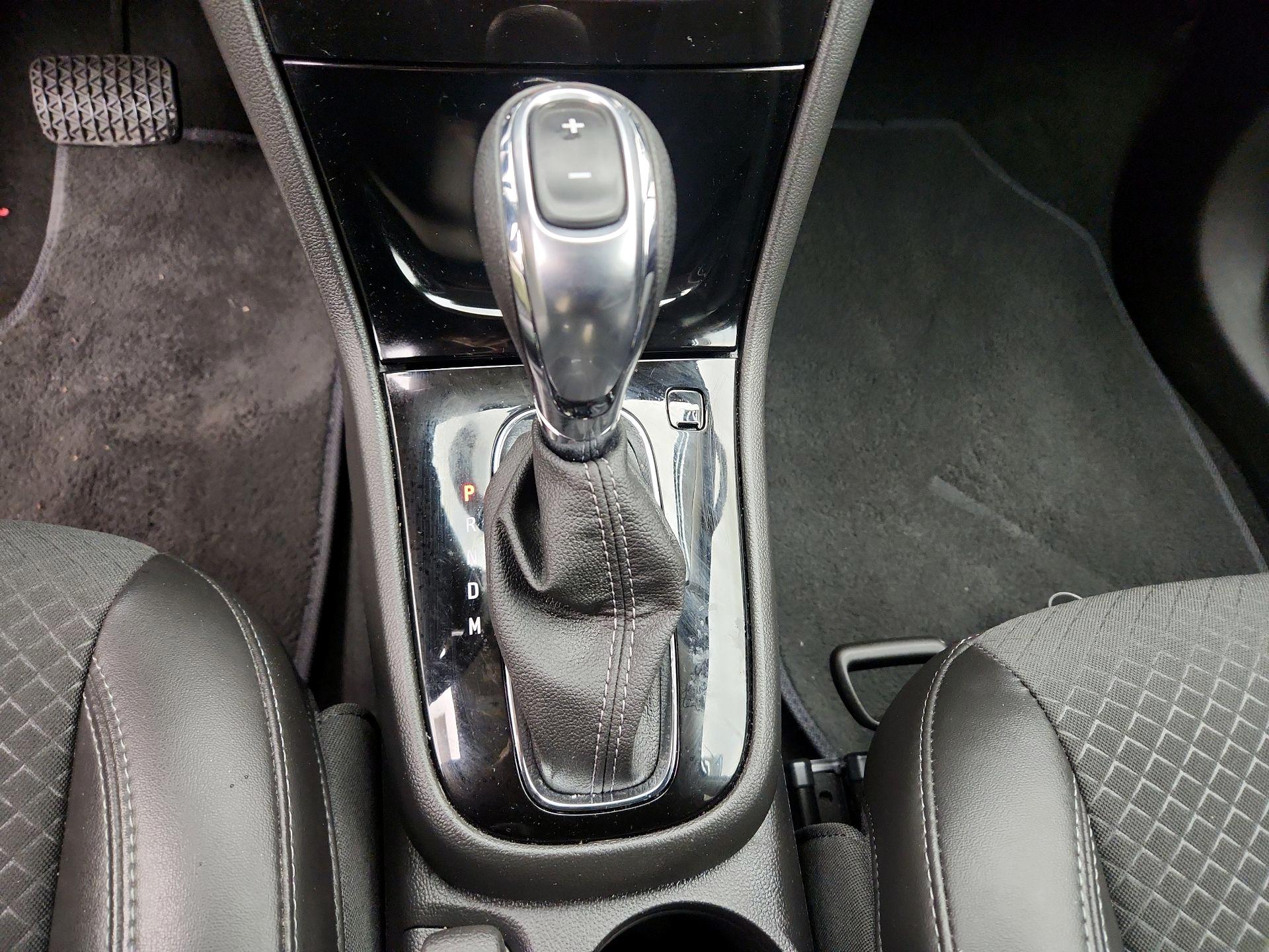 Thumbnail: 2022 Buick Encore - 17