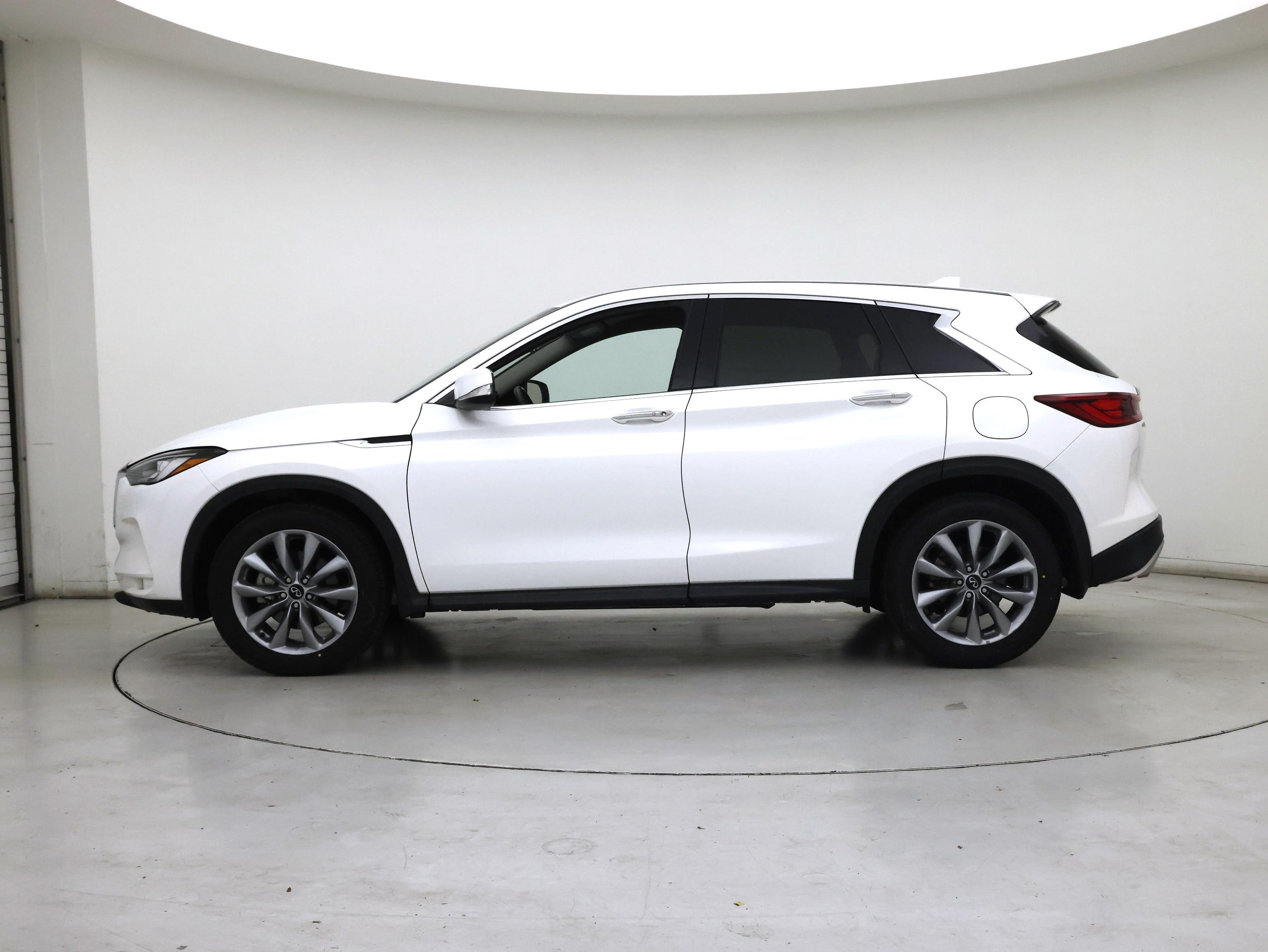 Thumbnail: 2022 INFINITI QX50 - 3