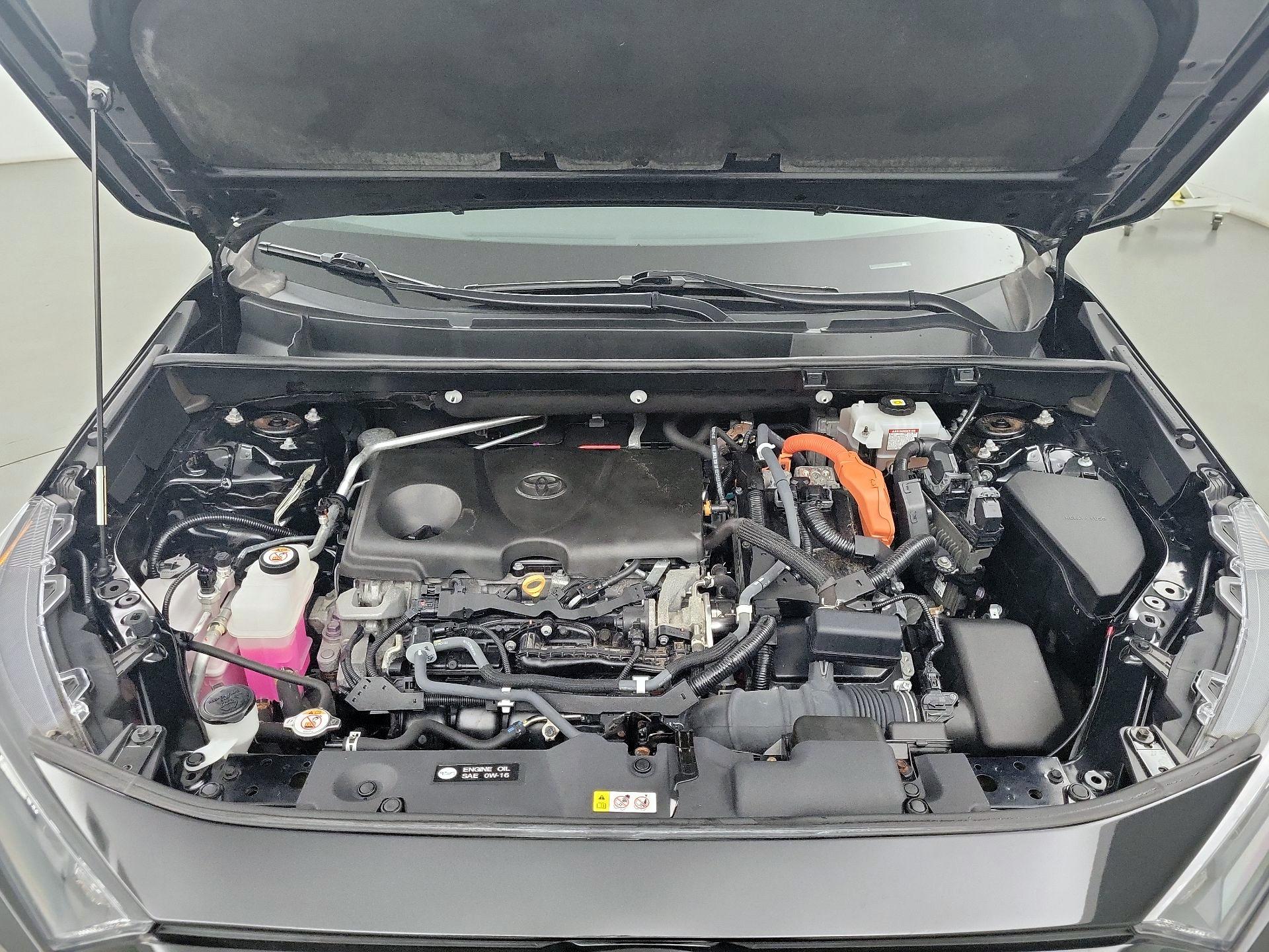 Thumbnail: 2021 Toyota RAV4 - 19