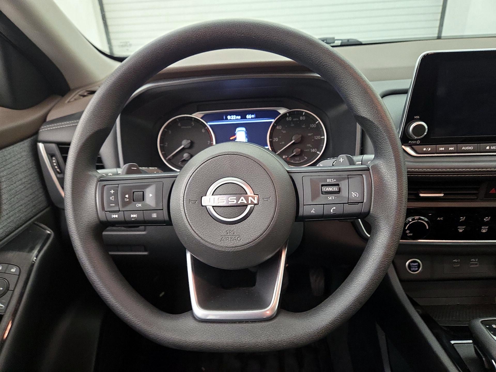 Thumbnail: 2023 Nissan Rogue - 10