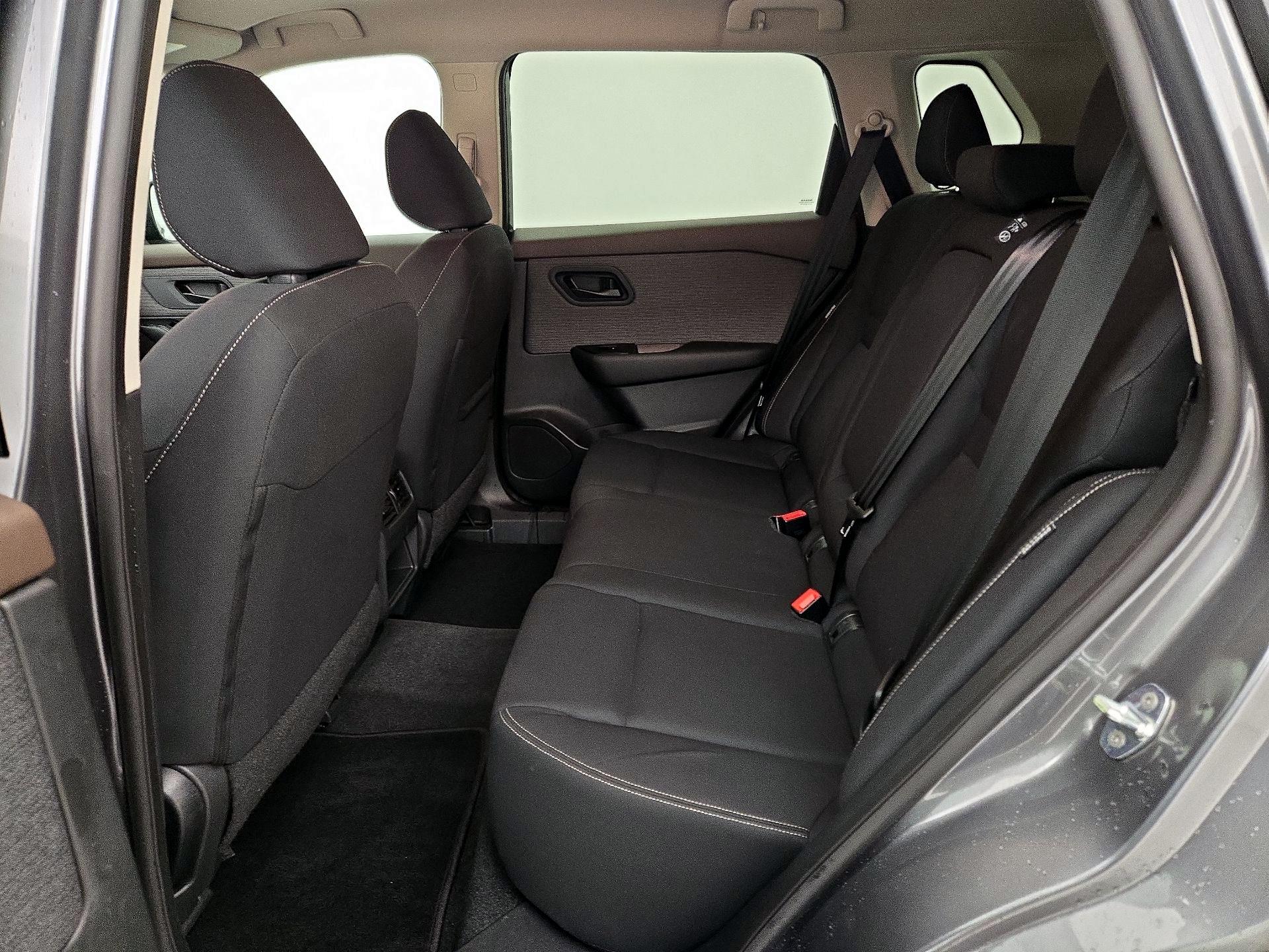 Thumbnail: 2023 Nissan Rogue - 18