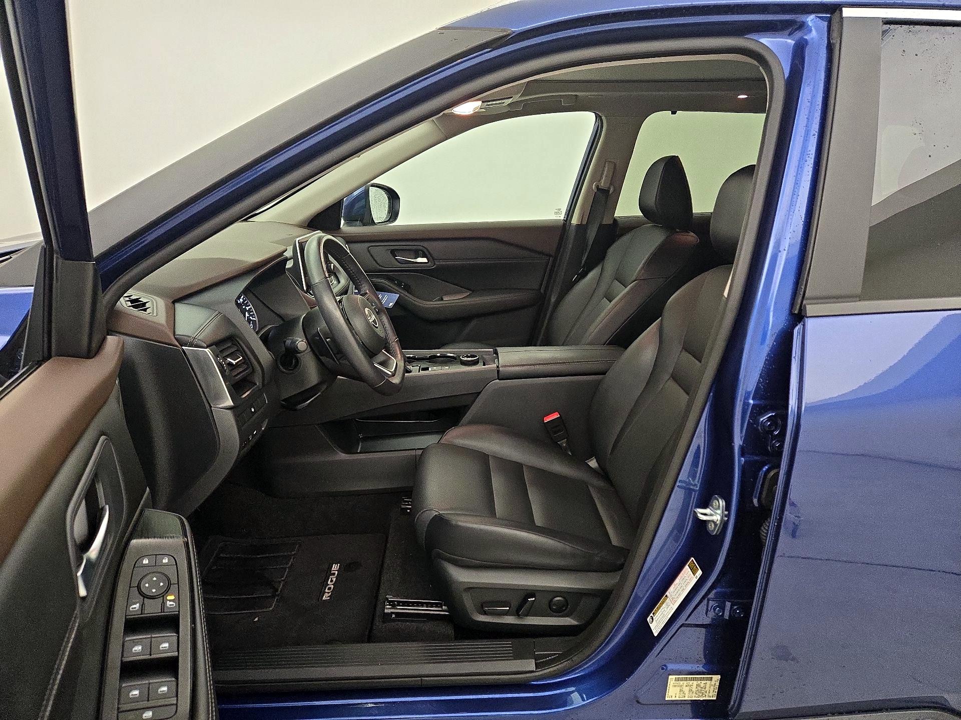 Thumbnail: 2023 Nissan Rogue - 11