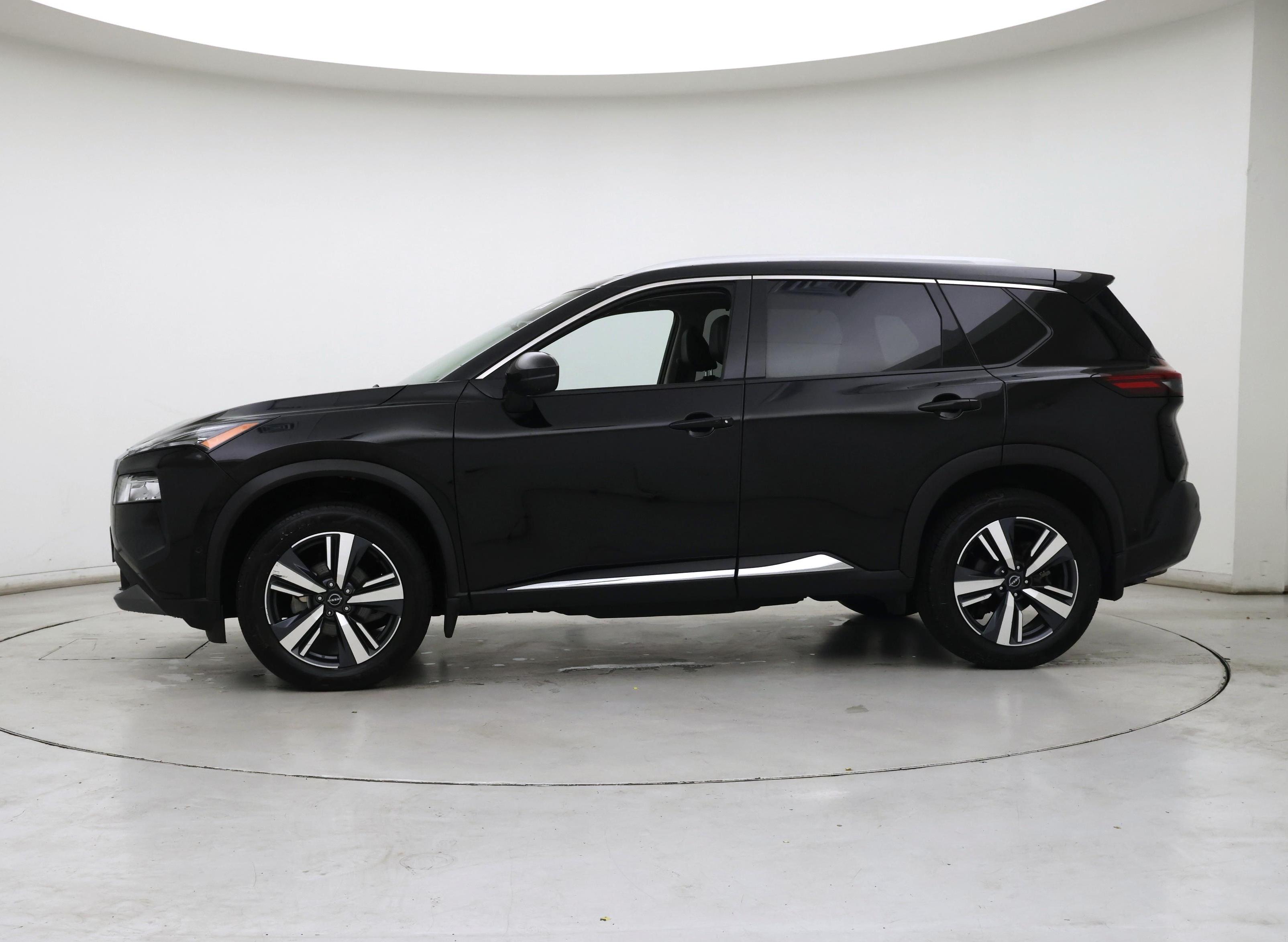 Thumbnail: 2023 Nissan Rogue - 3