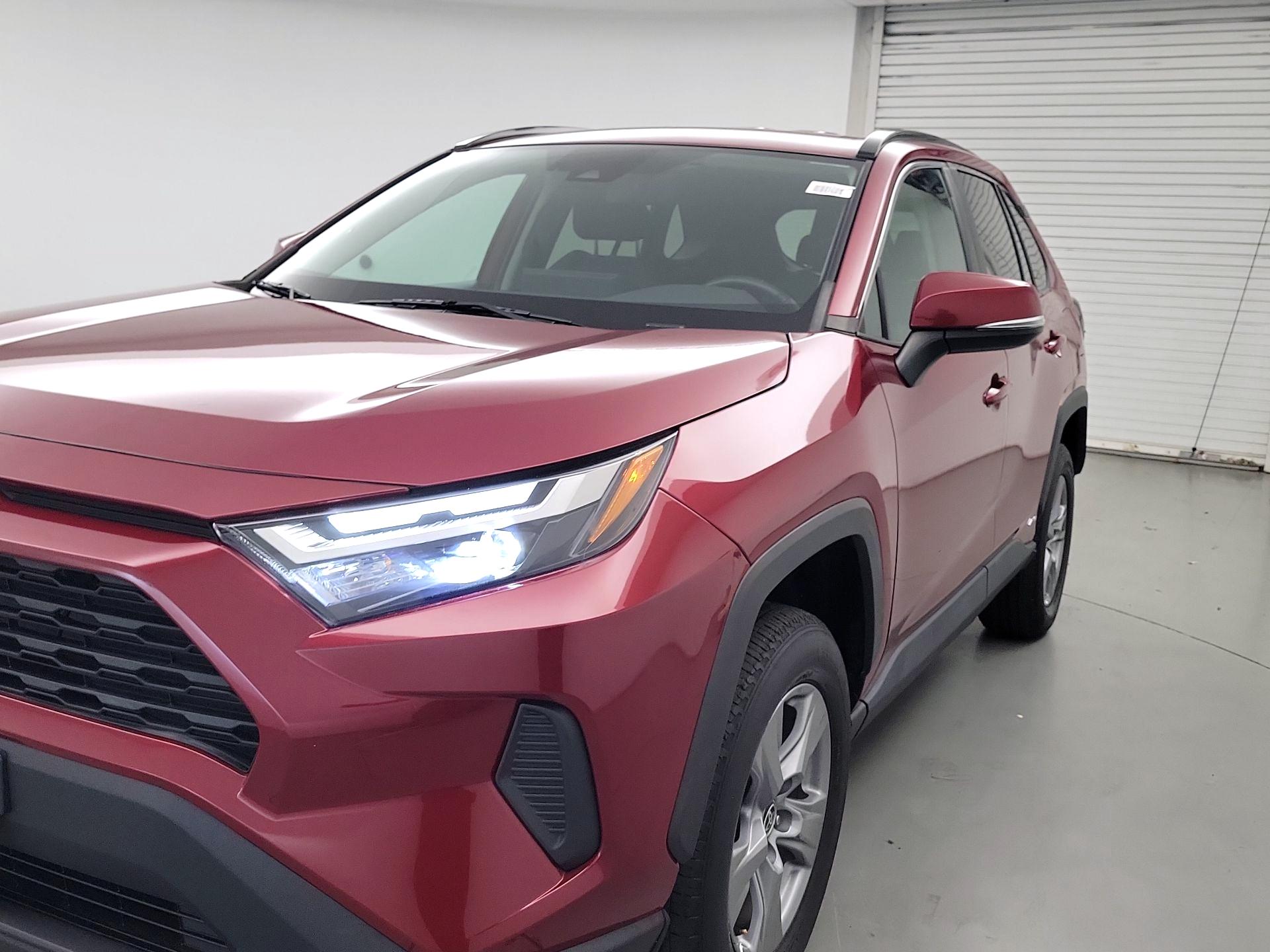 Thumbnail: 2022 Toyota RAV4 - 3