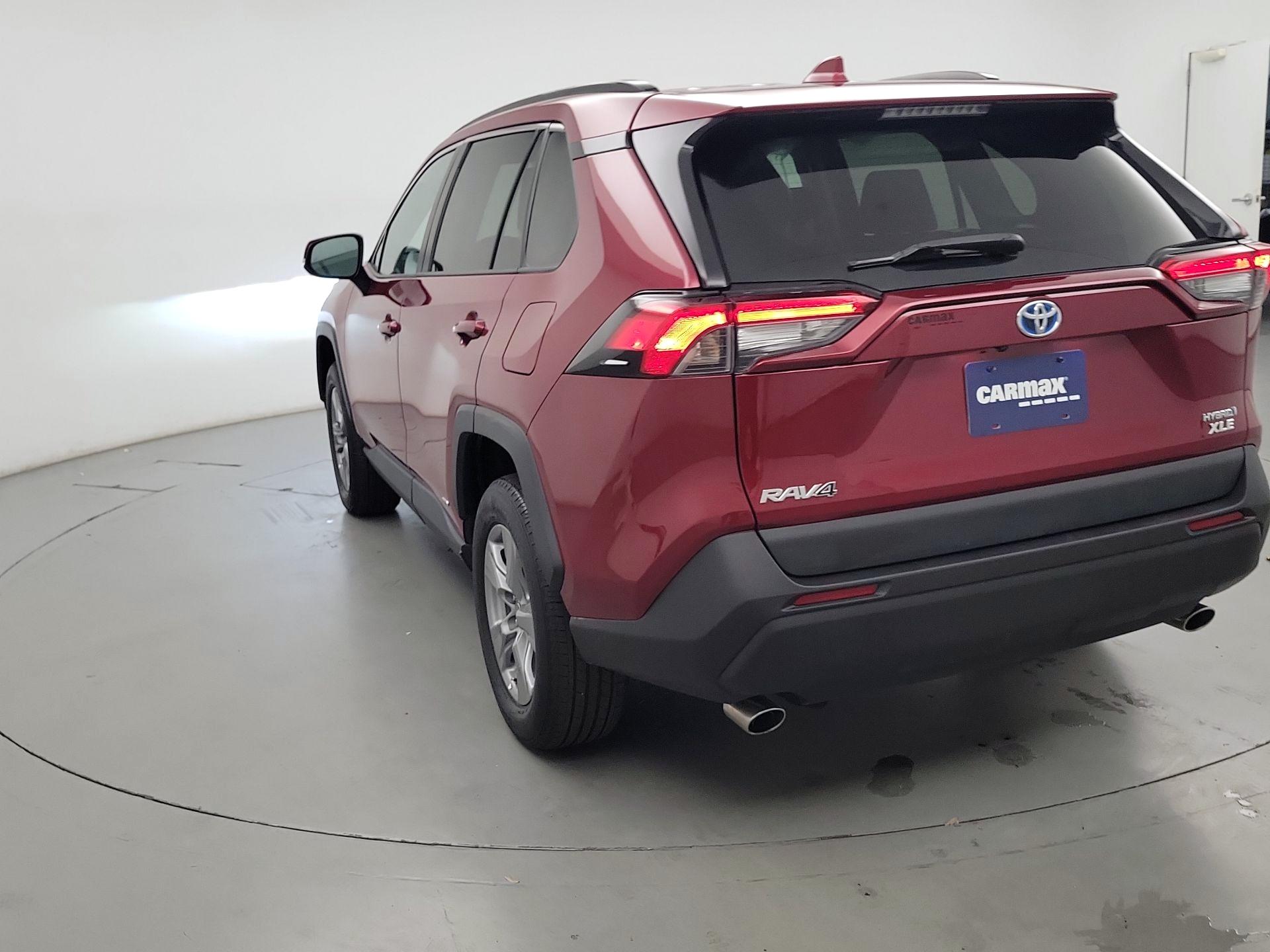 Thumbnail: 2022 Toyota RAV4 - 7