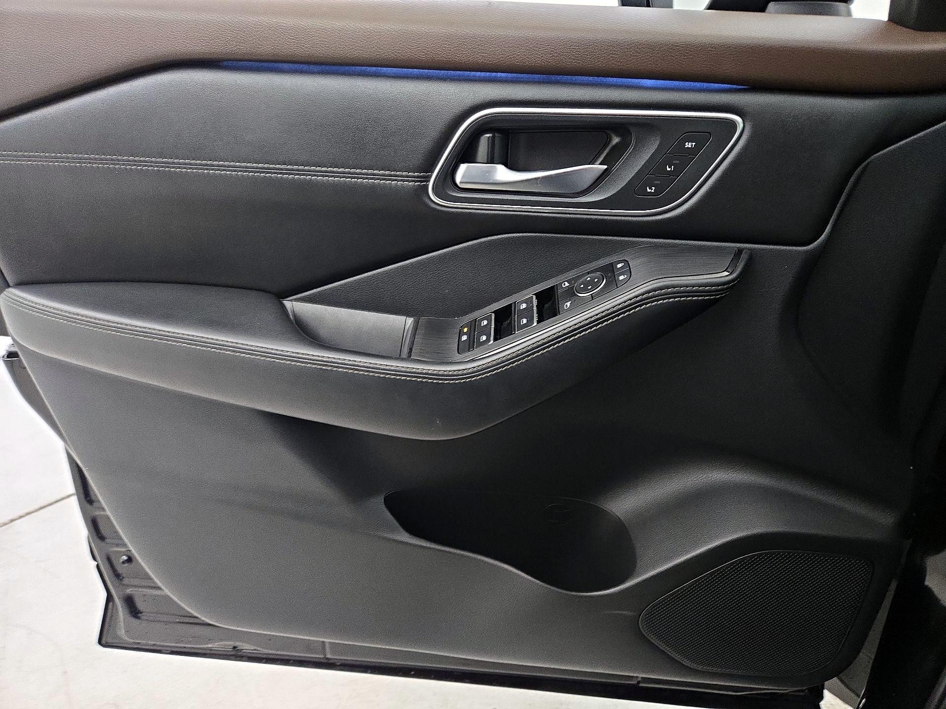 Thumbnail: 2023 Nissan Rogue - 12