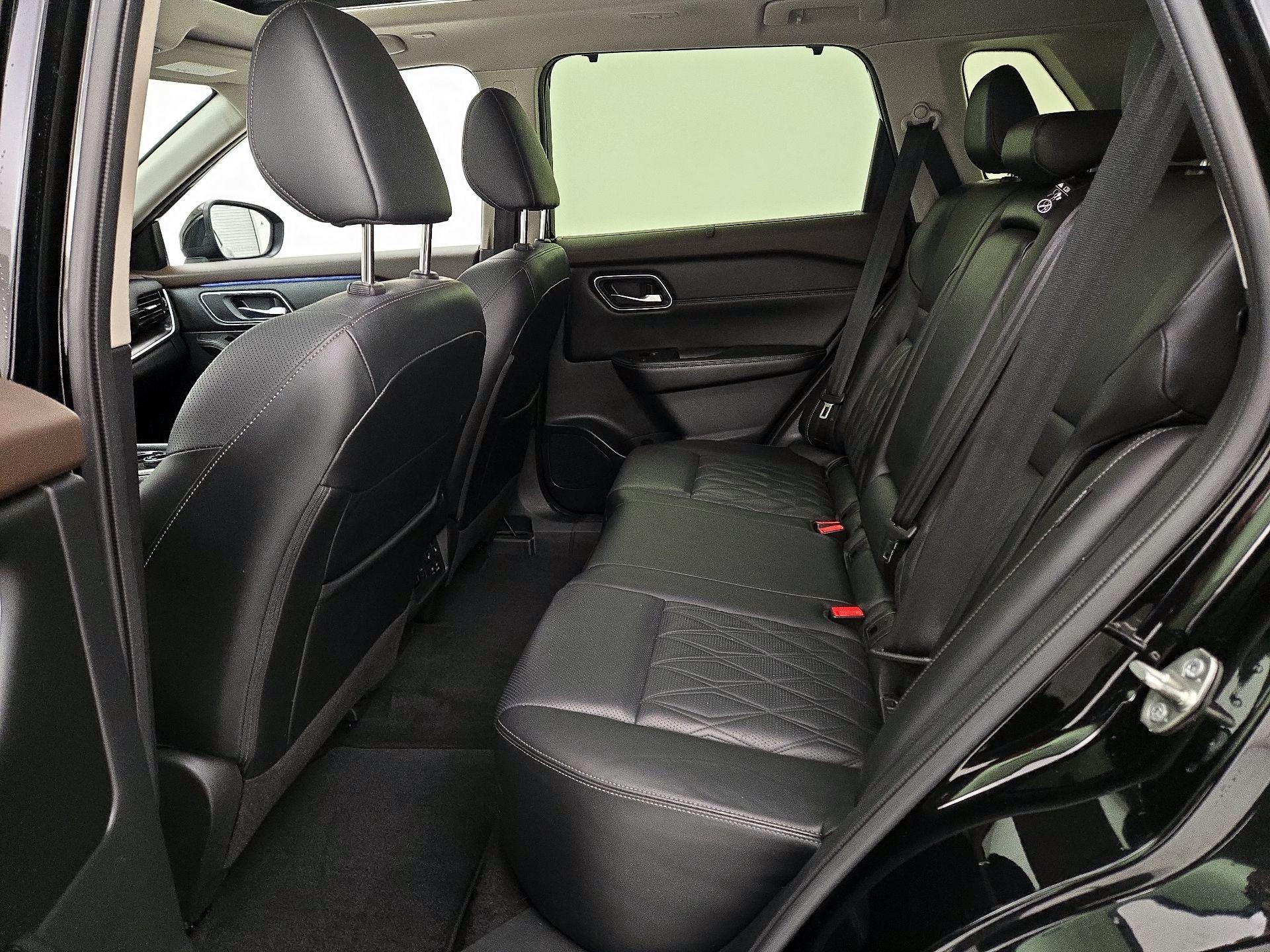 Thumbnail: 2023 Nissan Rogue - 20