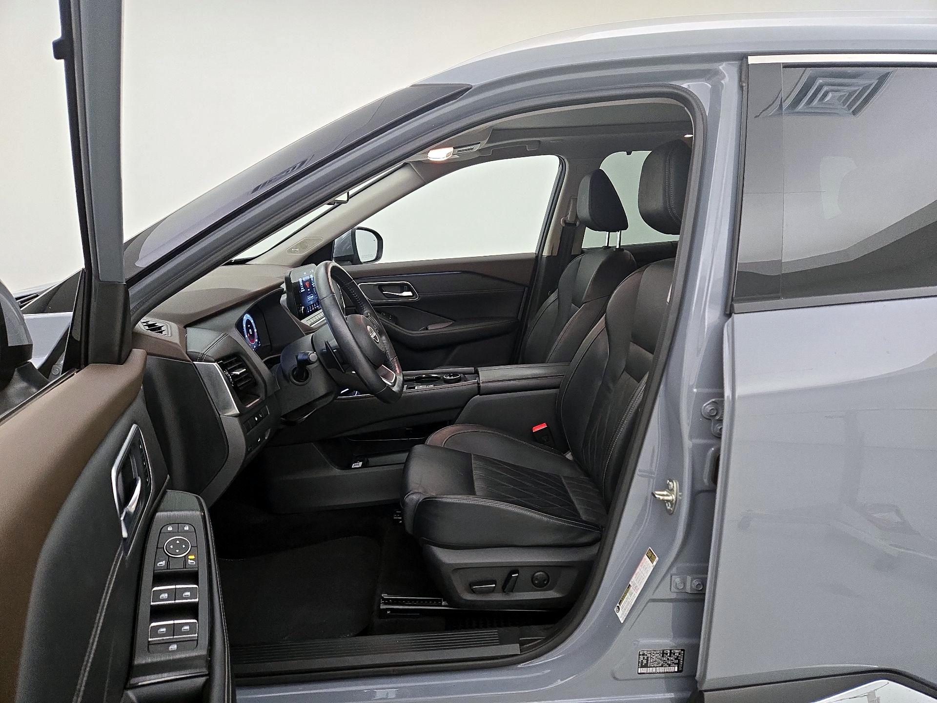 Thumbnail: 2023 Nissan Rogue - 11