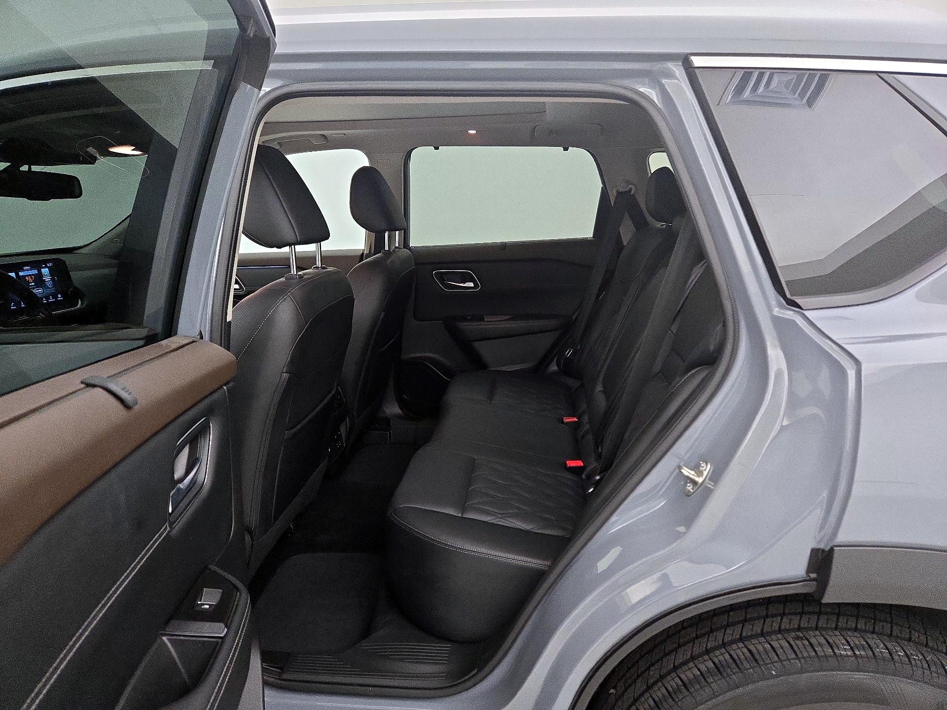 Thumbnail: 2023 Nissan Rogue - 18