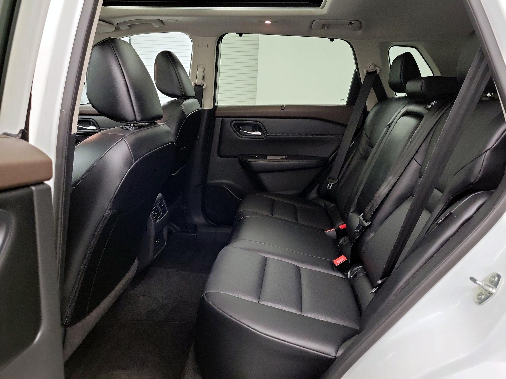 Thumbnail: 2023 Nissan Rogue - 18