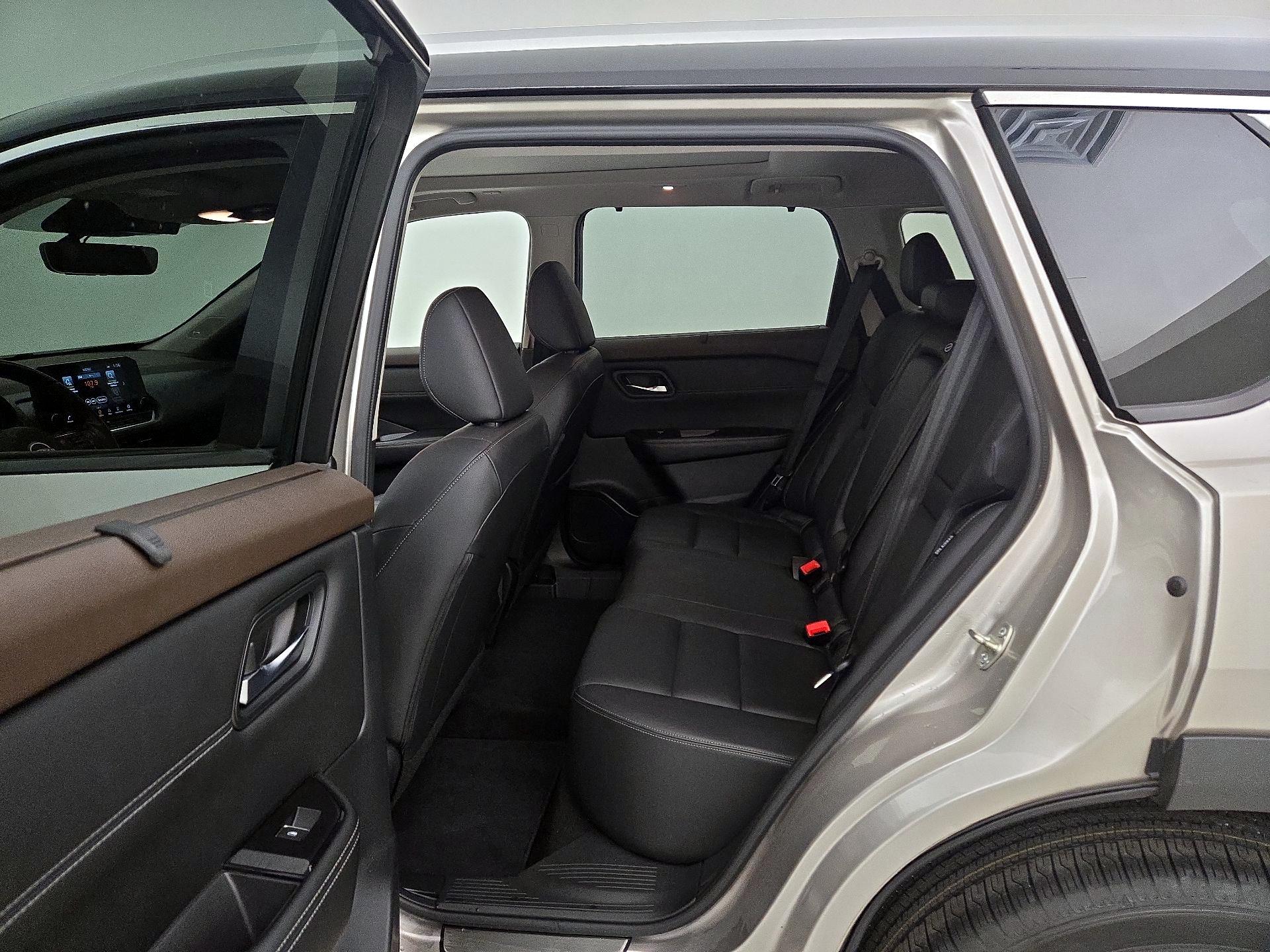 Thumbnail: 2023 Nissan Rogue - 18